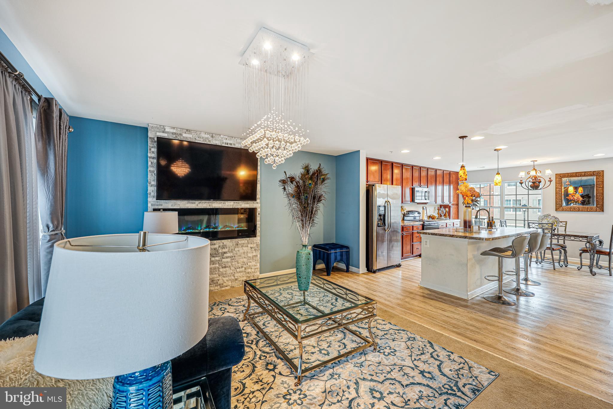 CARRIAGE HILLS TOWNHOUSE - Residential