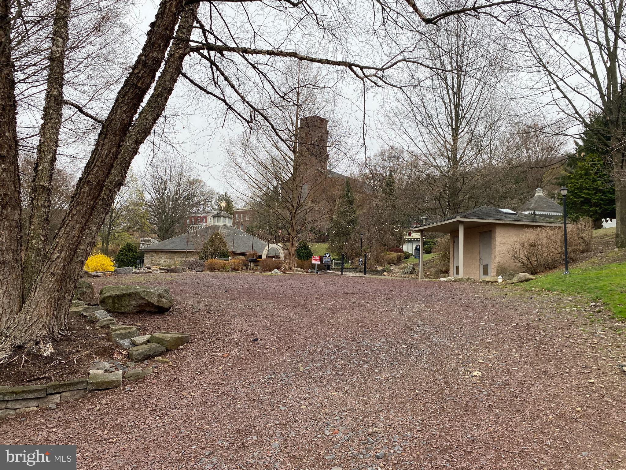 POTTSVILLE - Residential