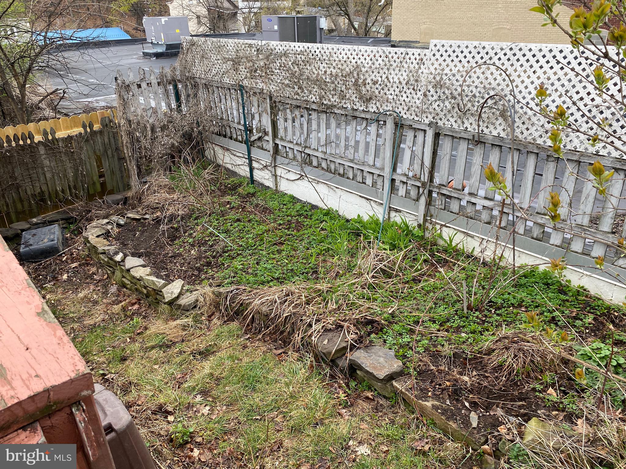 POTTSVILLE - Residential