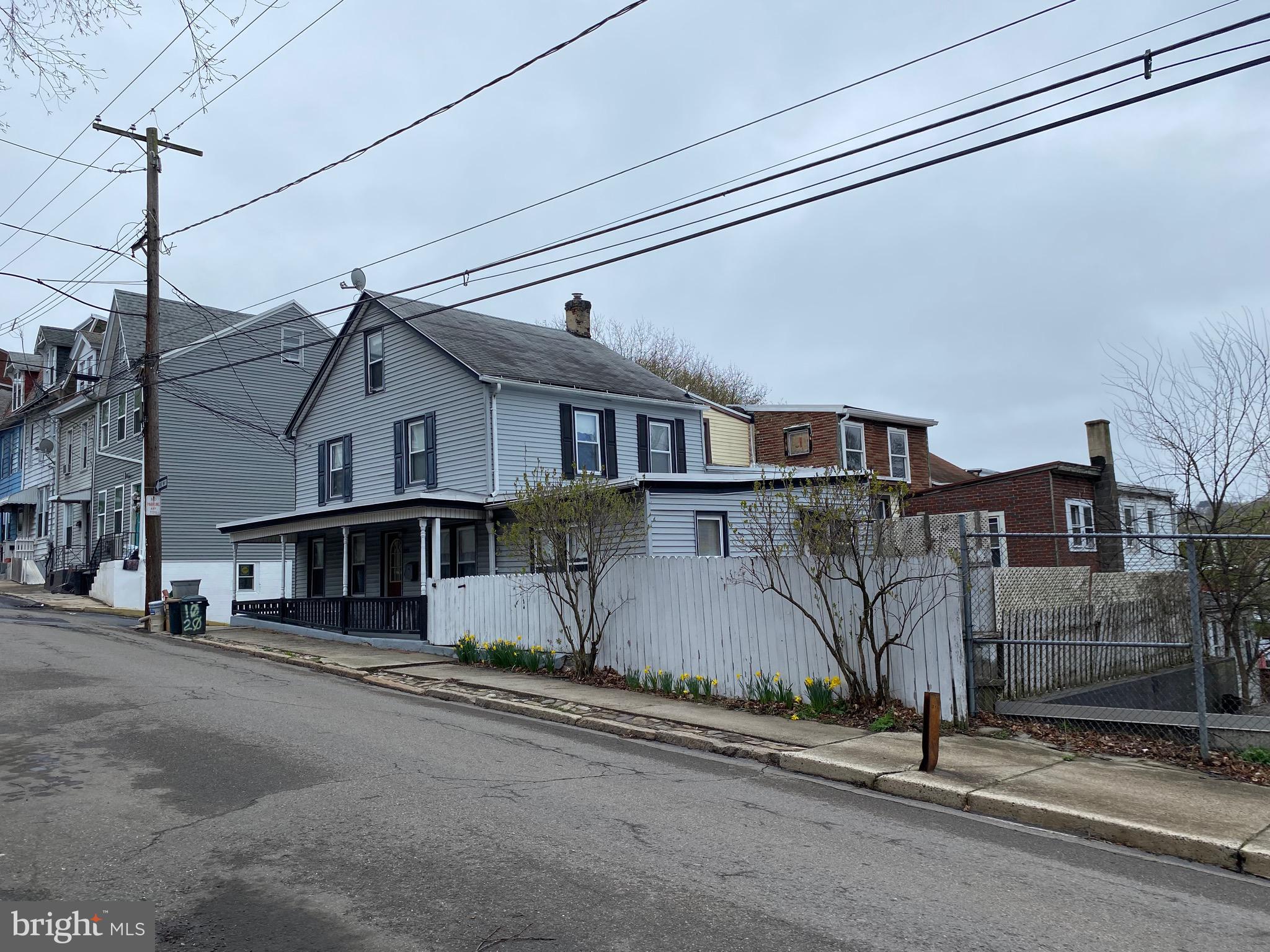 POTTSVILLE - Residential