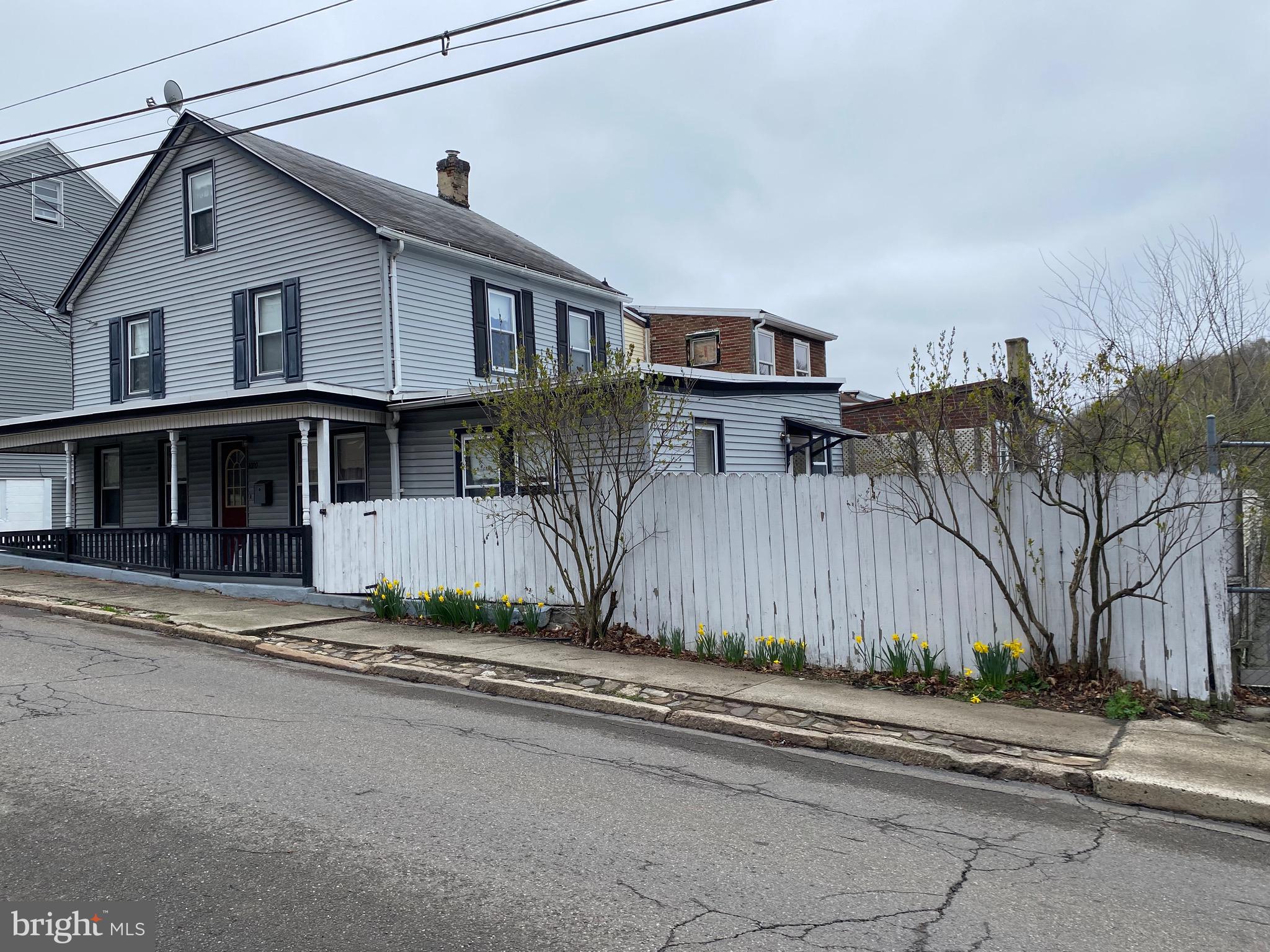 POTTSVILLE - Residential