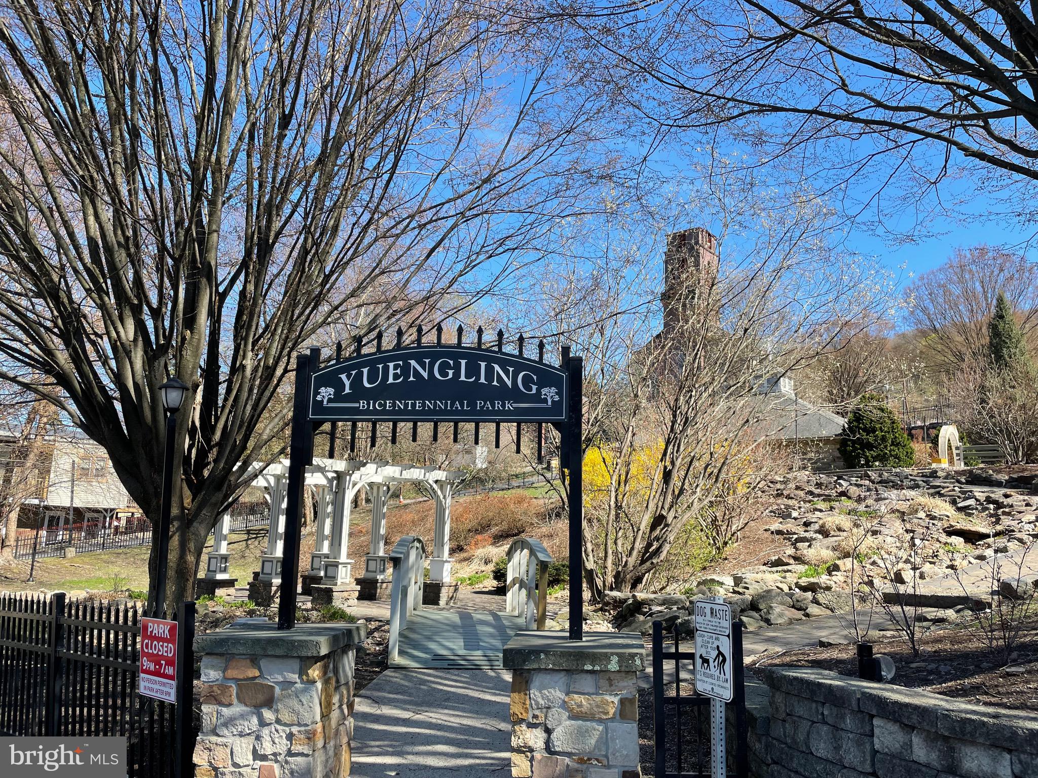 POTTSVILLE - Residential