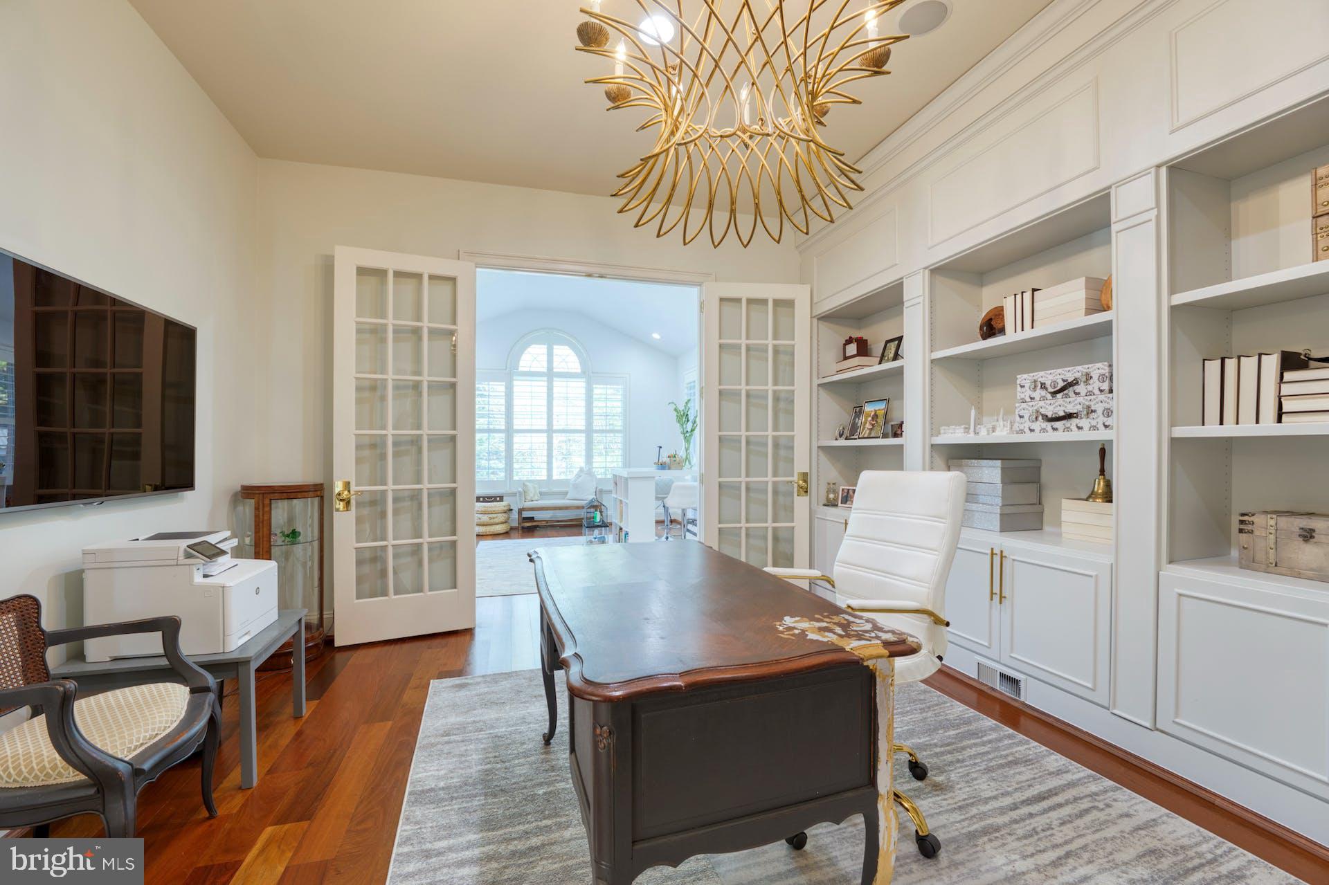 BELMONT COUNTRY CLUB - Residential