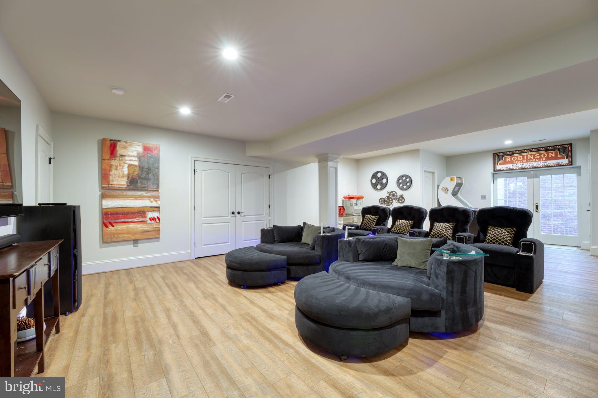 BELMONT COUNTRY CLUB - Residential