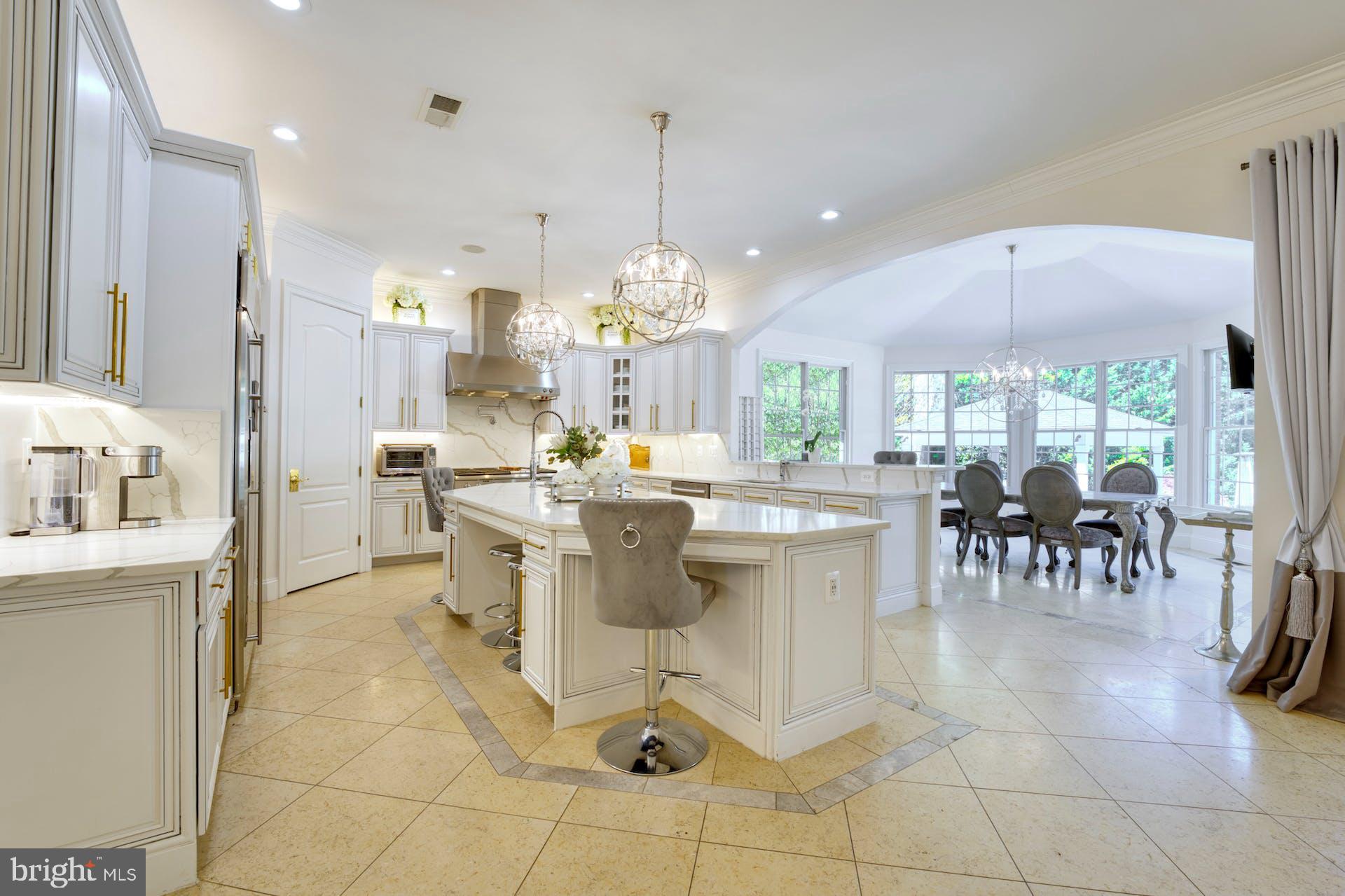 BELMONT COUNTRY CLUB - Residential