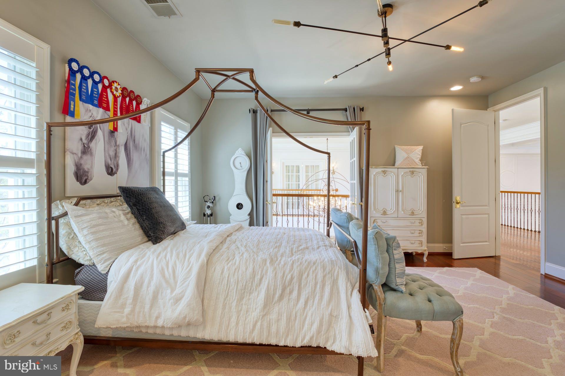 BELMONT COUNTRY CLUB - Residential