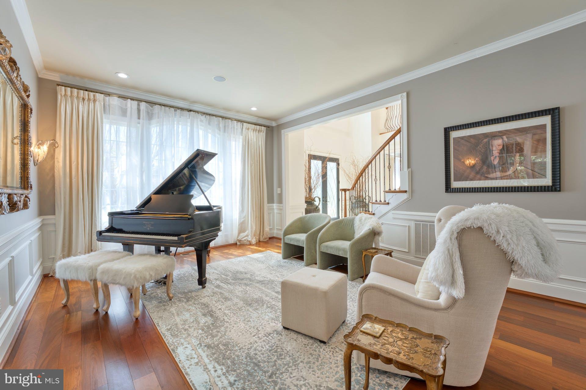 BELMONT COUNTRY CLUB - Residential