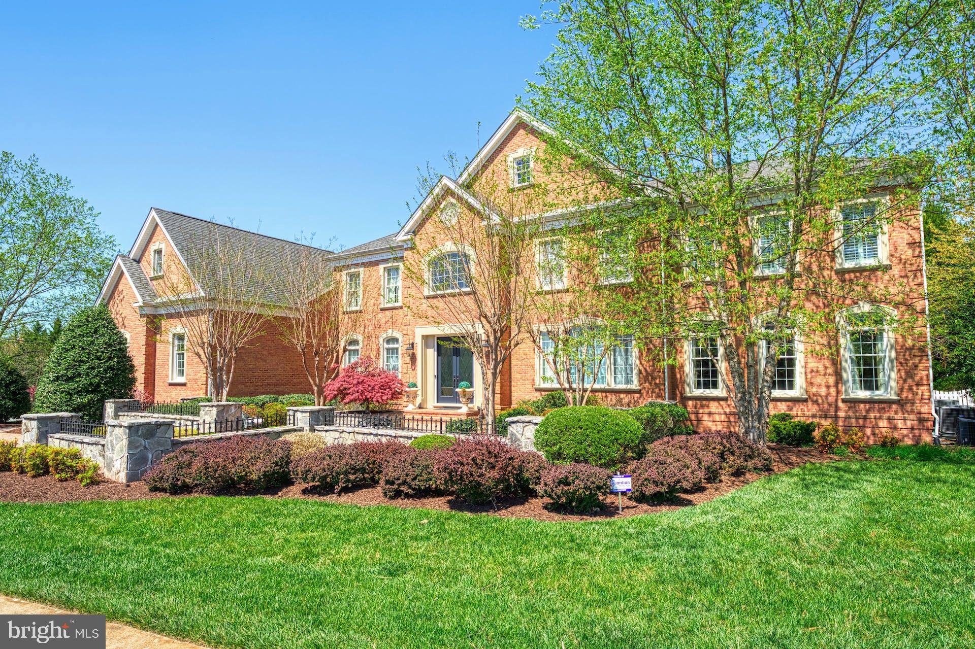 BELMONT COUNTRY CLUB - Residential