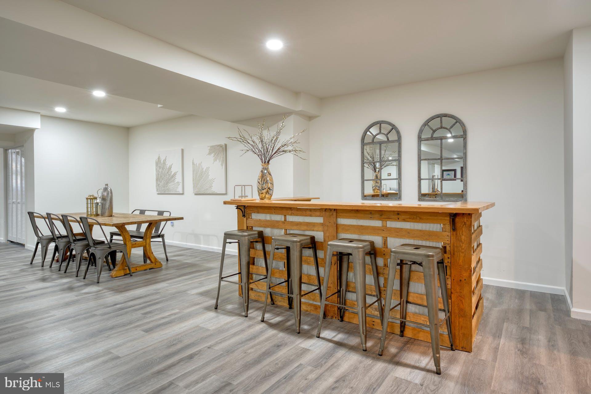 BELMONT COUNTRY CLUB - Residential