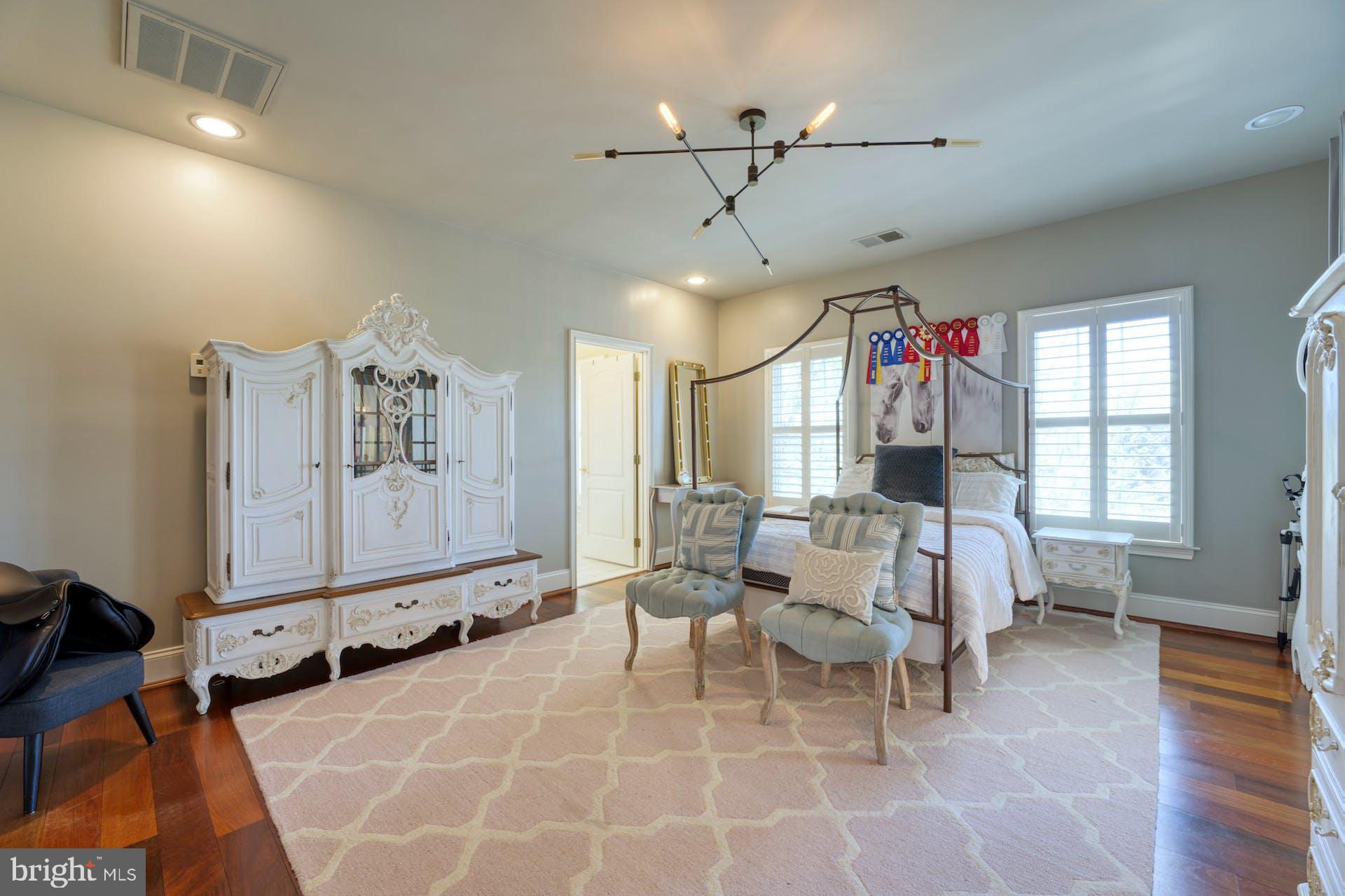 BELMONT COUNTRY CLUB - Residential