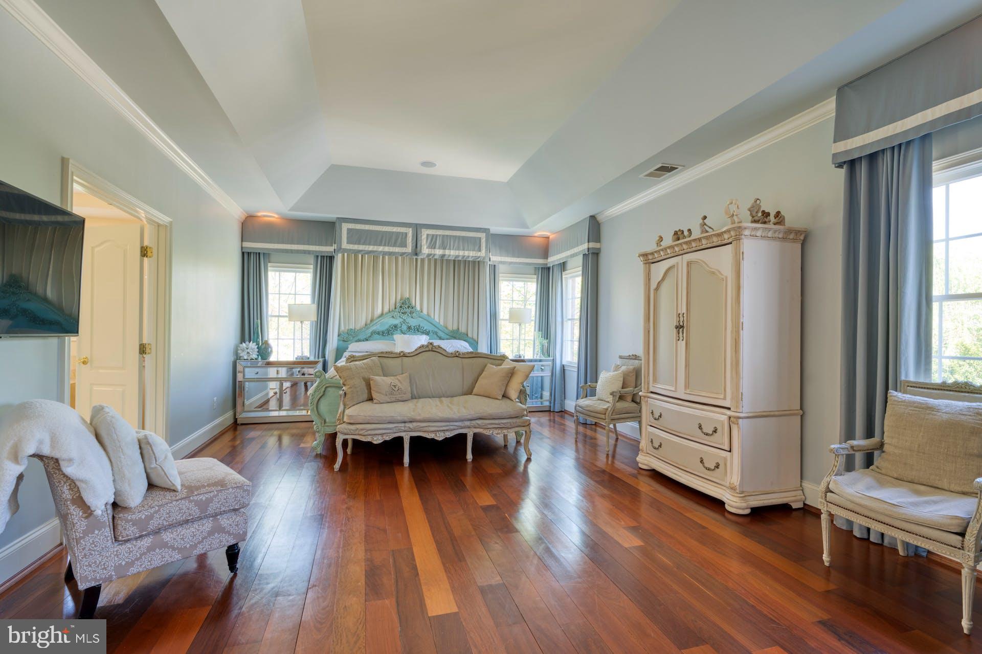 BELMONT COUNTRY CLUB - Residential