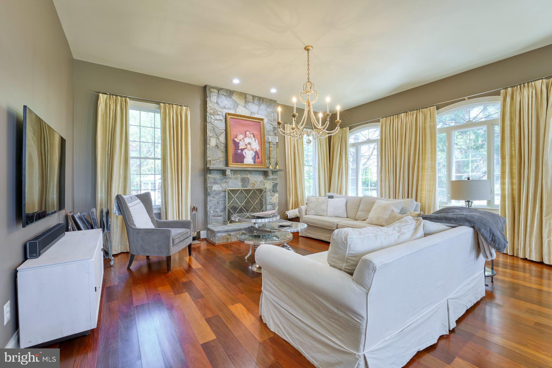 BELMONT COUNTRY CLUB - Residential