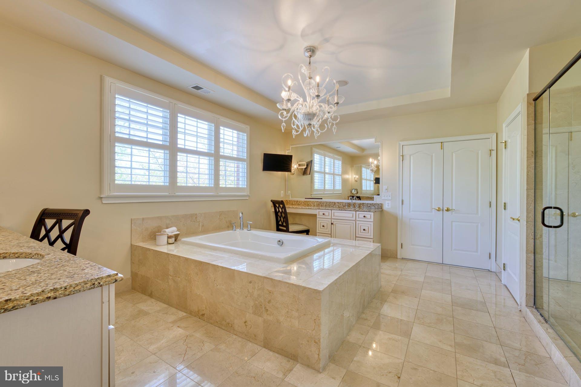 BELMONT COUNTRY CLUB - Residential