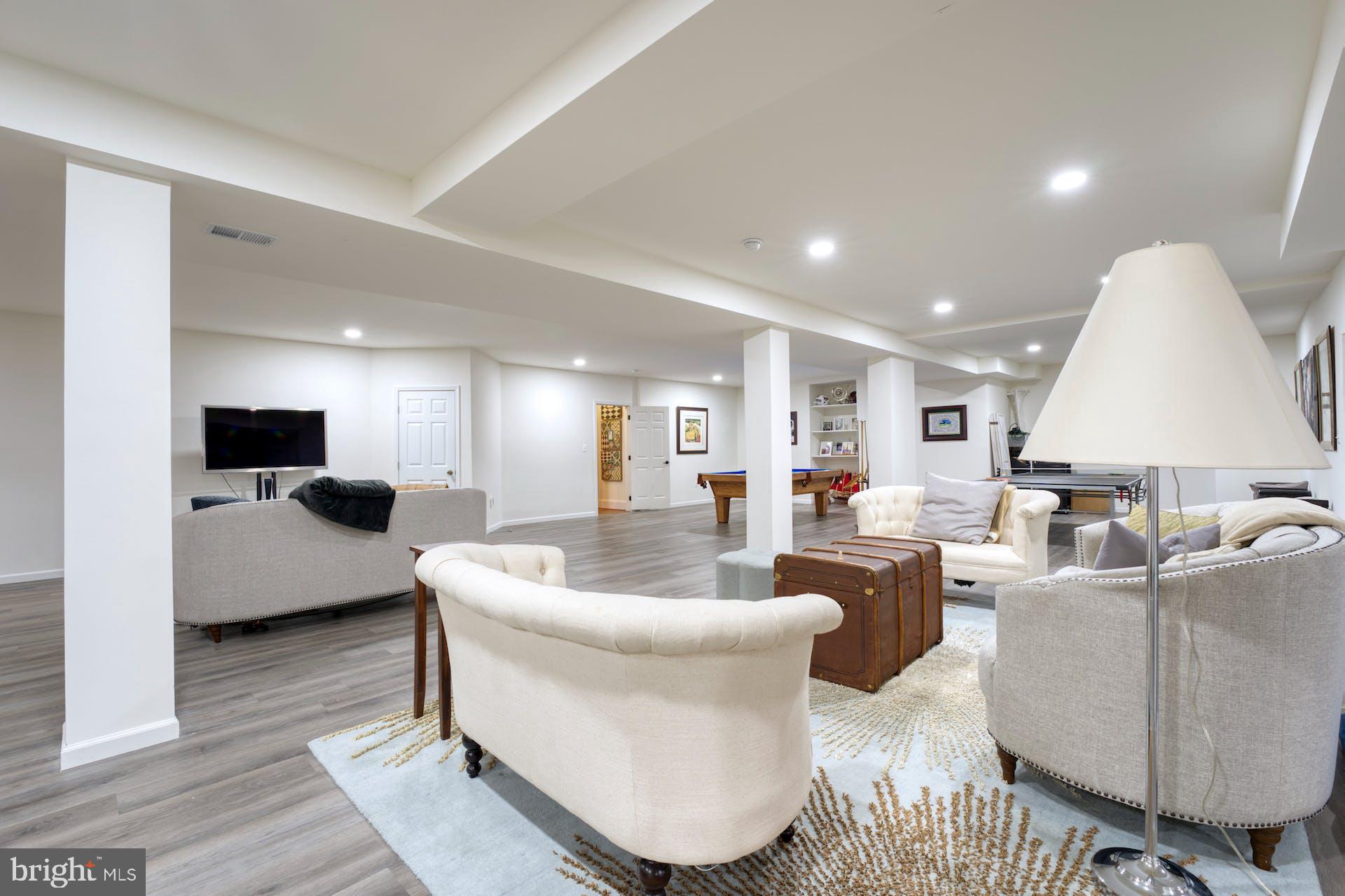 BELMONT COUNTRY CLUB - Residential