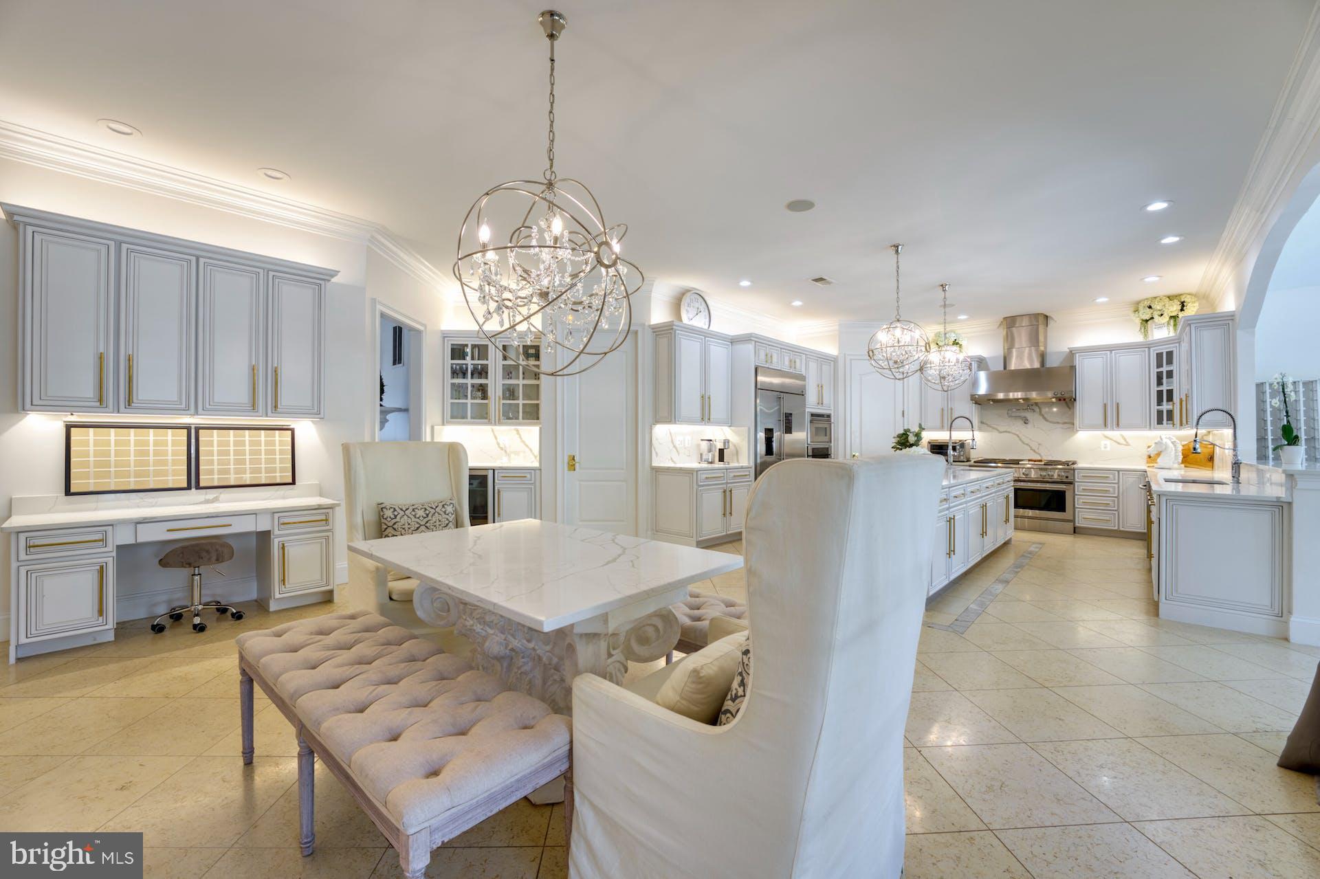 BELMONT COUNTRY CLUB - Residential