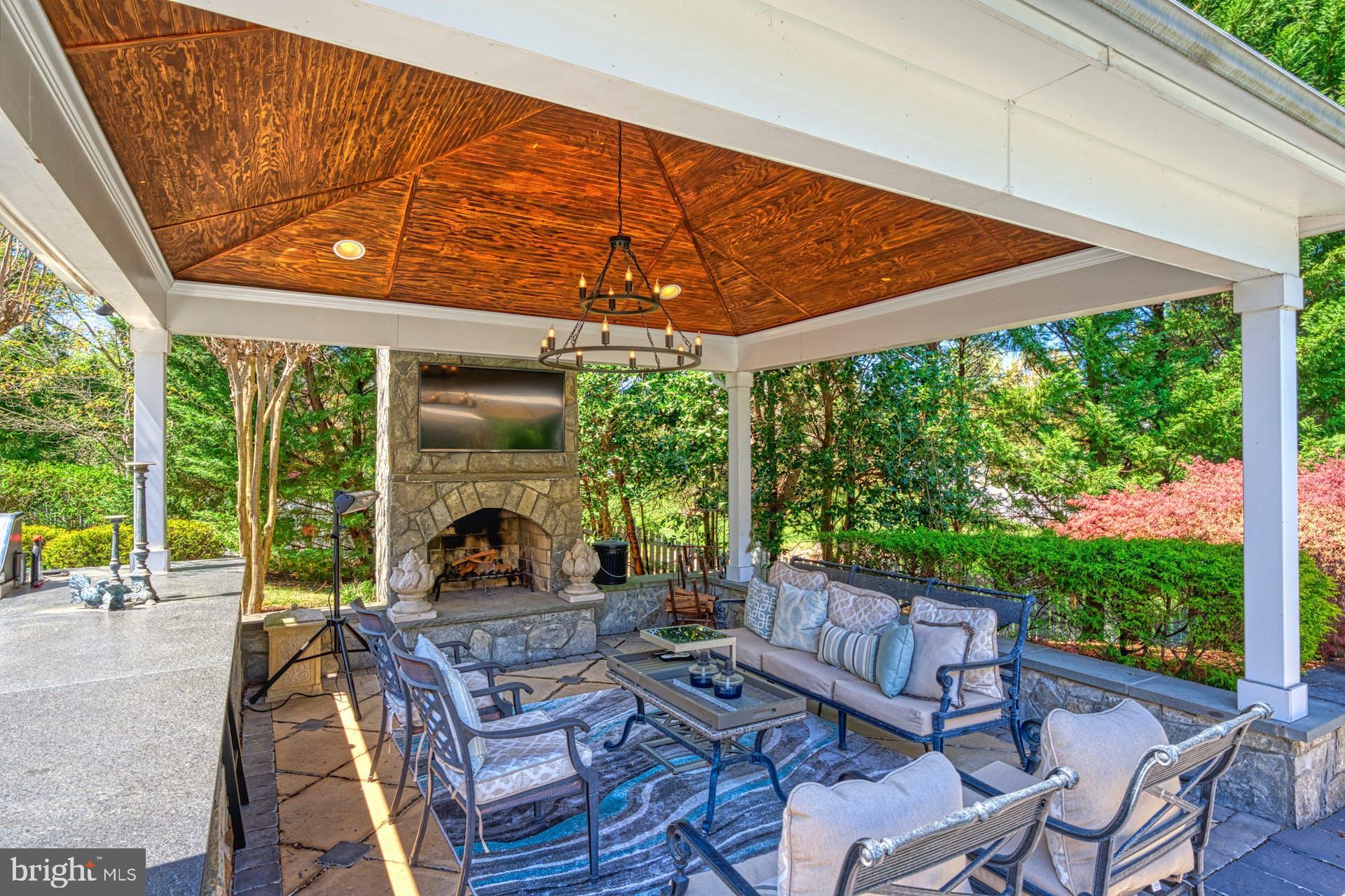 BELMONT COUNTRY CLUB - Residential