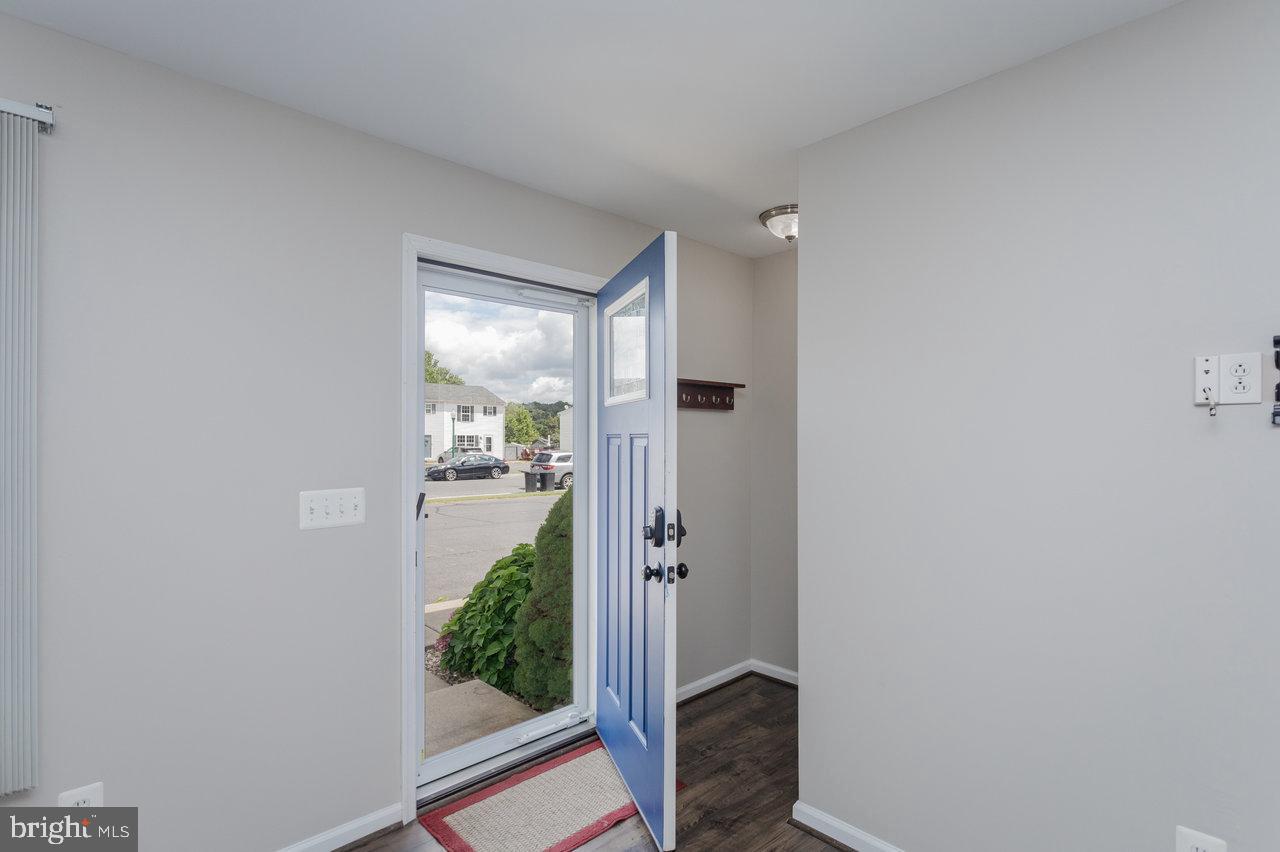 MADISON VILLAGE - Residential