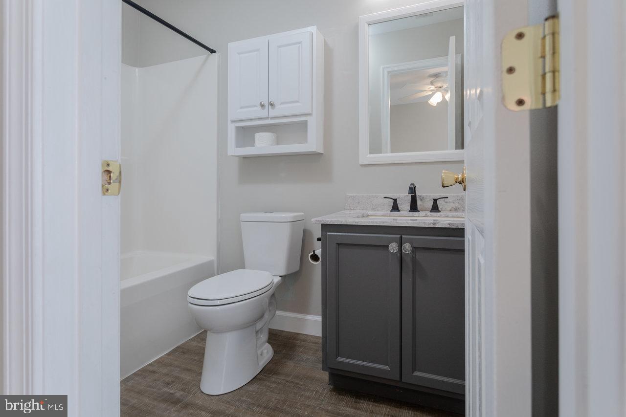 MADISON VILLAGE - Residential