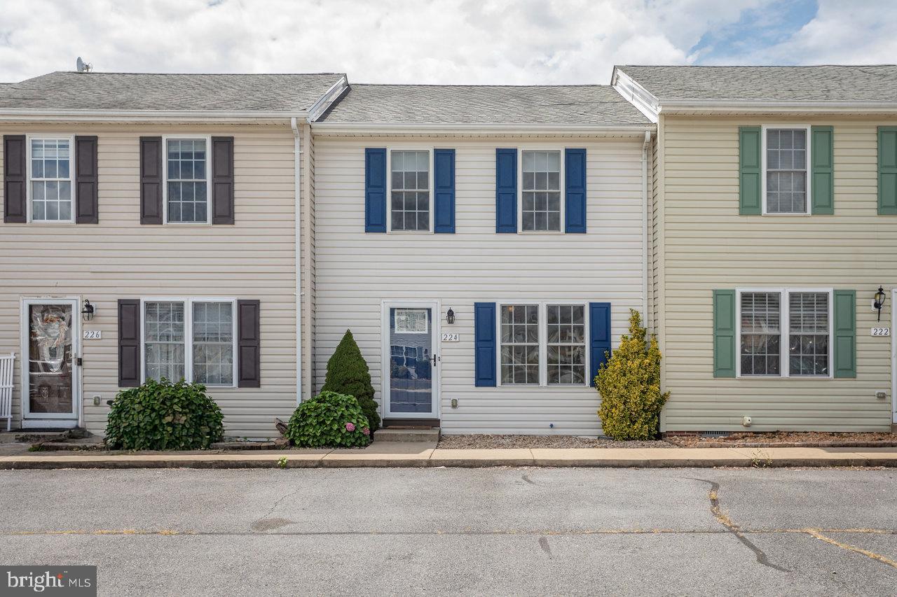 MADISON VILLAGE - Residential