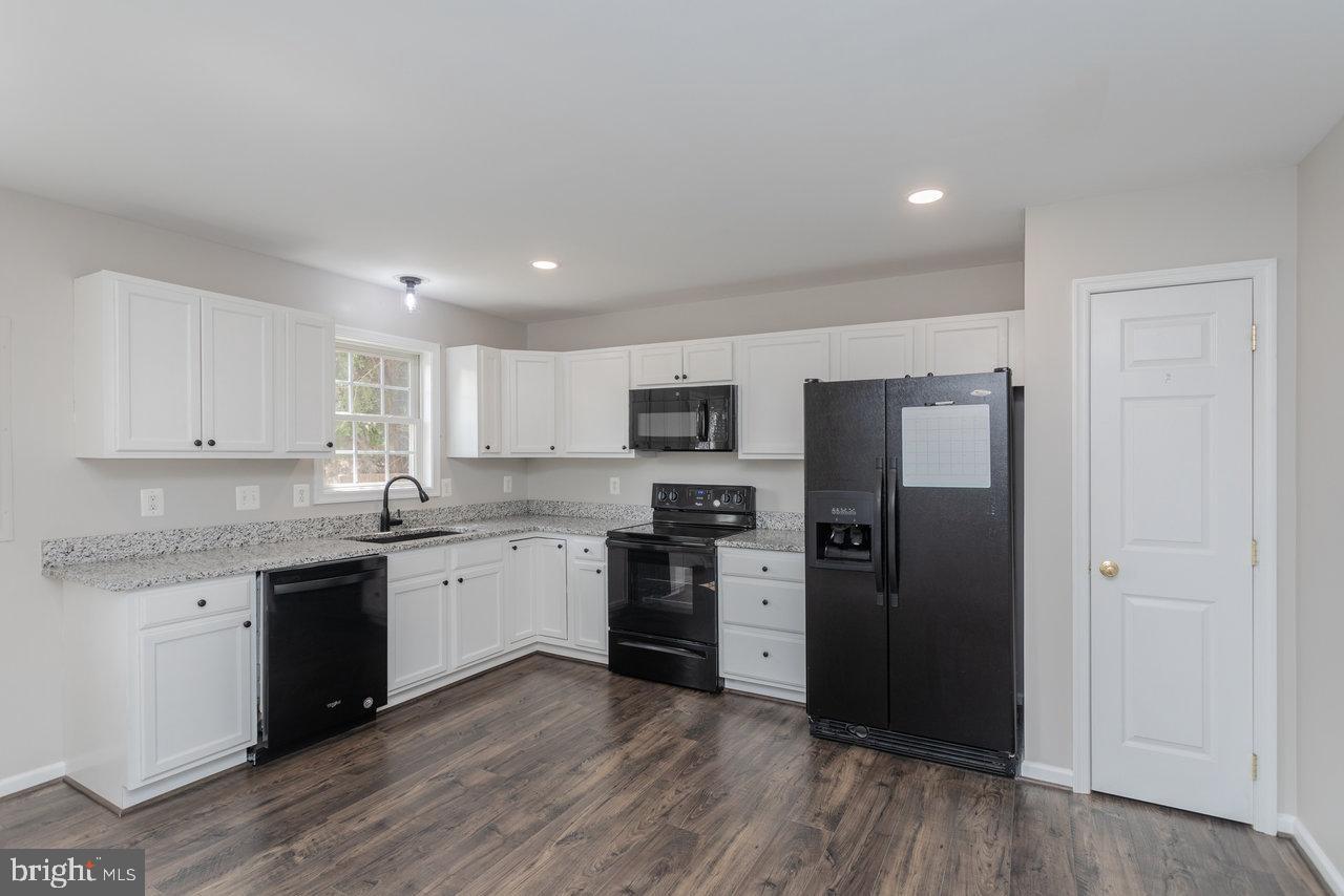 MADISON VILLAGE - Residential