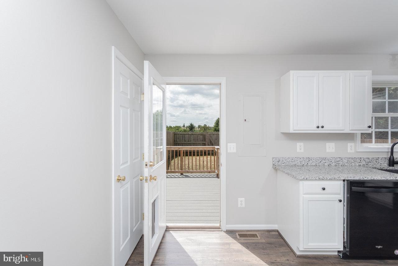 MADISON VILLAGE - Residential