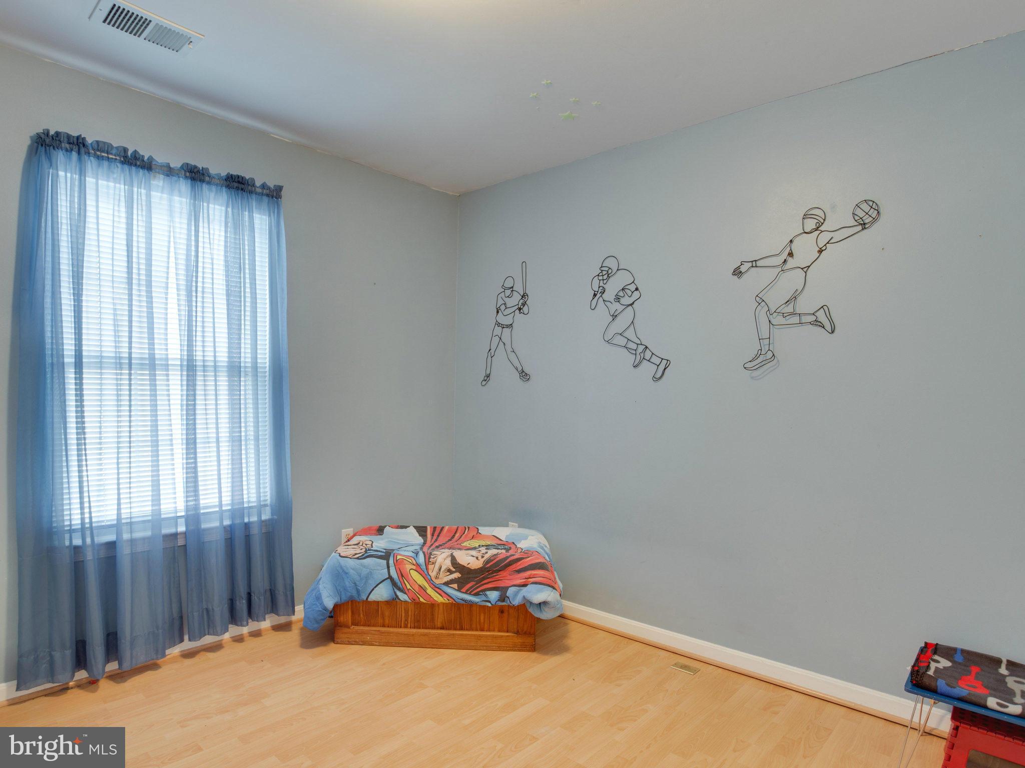 POTOMAC LAKES - Residential