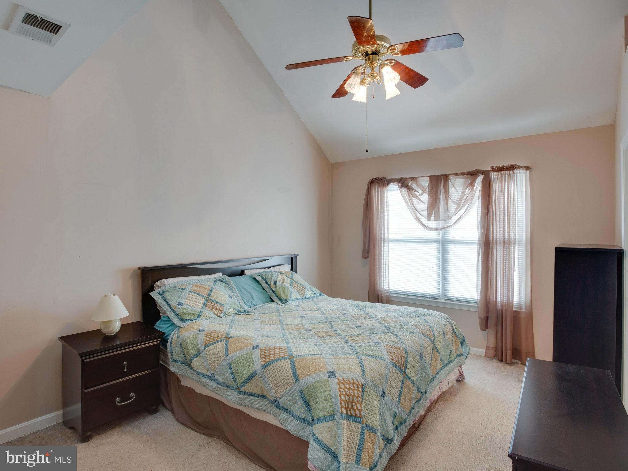 POTOMAC LAKES - Residential