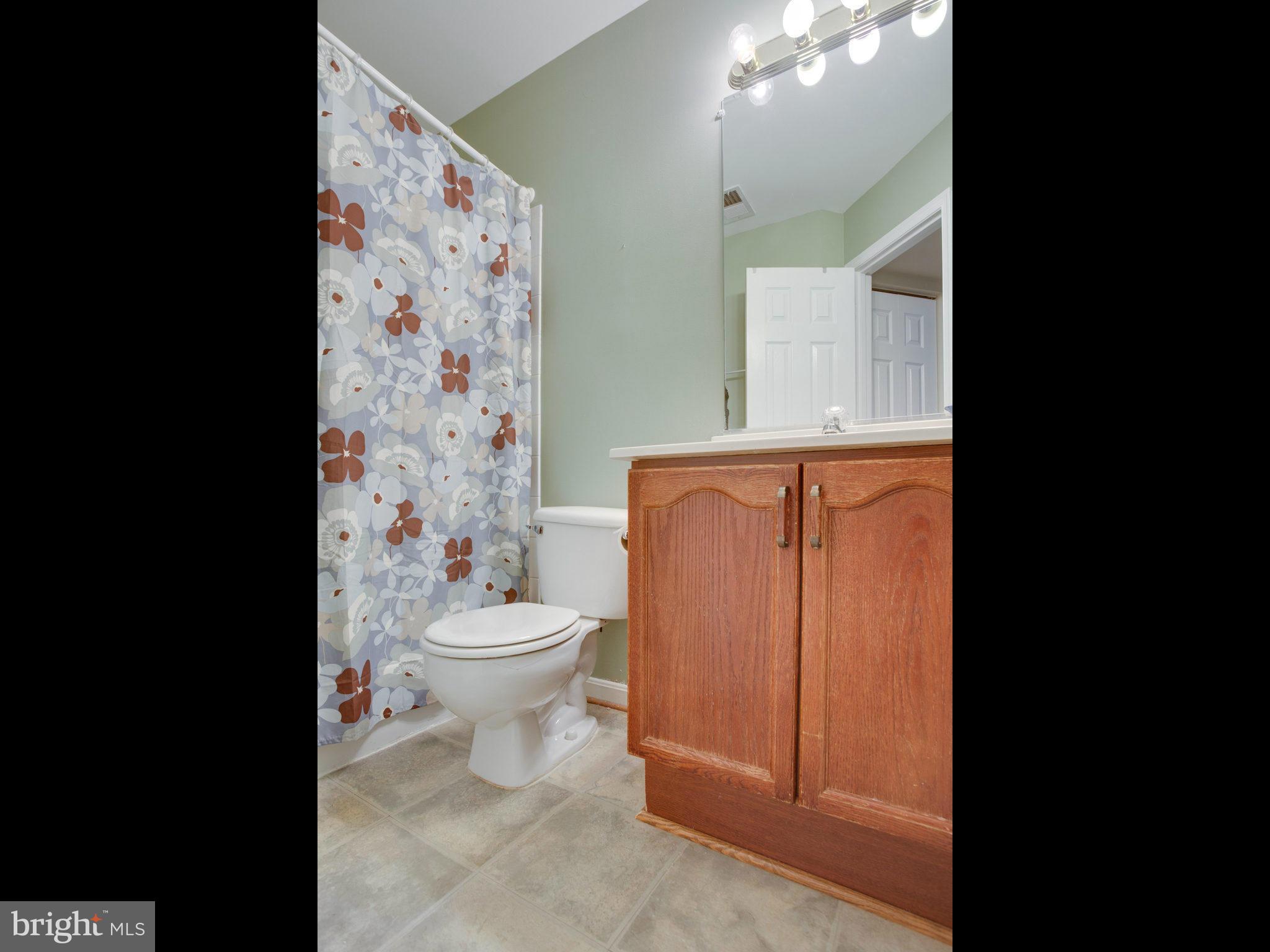 POTOMAC LAKES - Residential