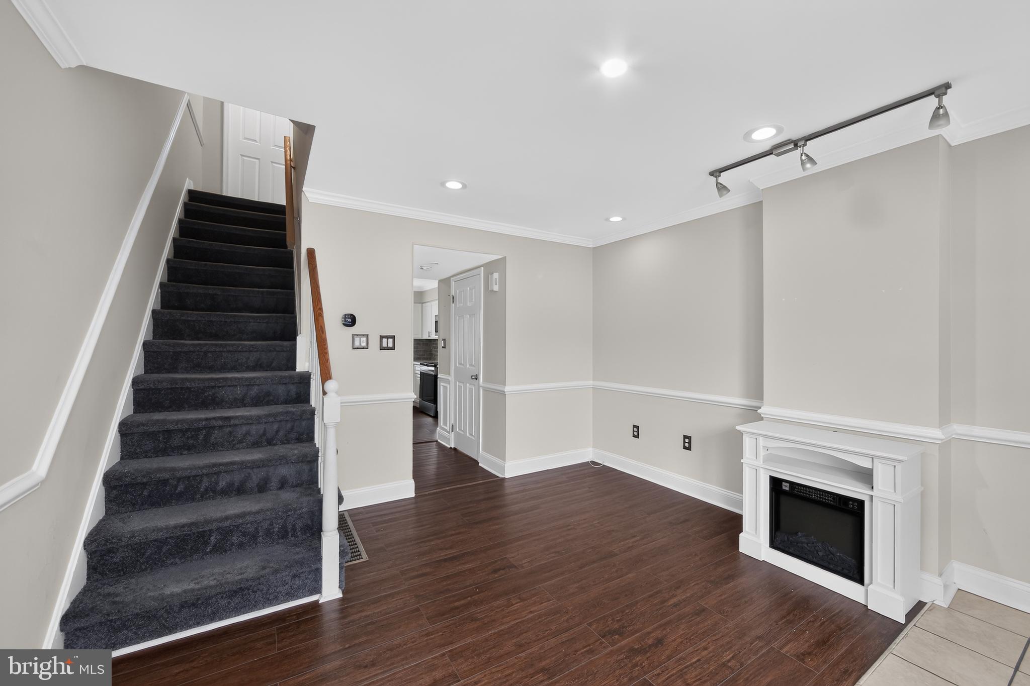 229 E MARKET STREET