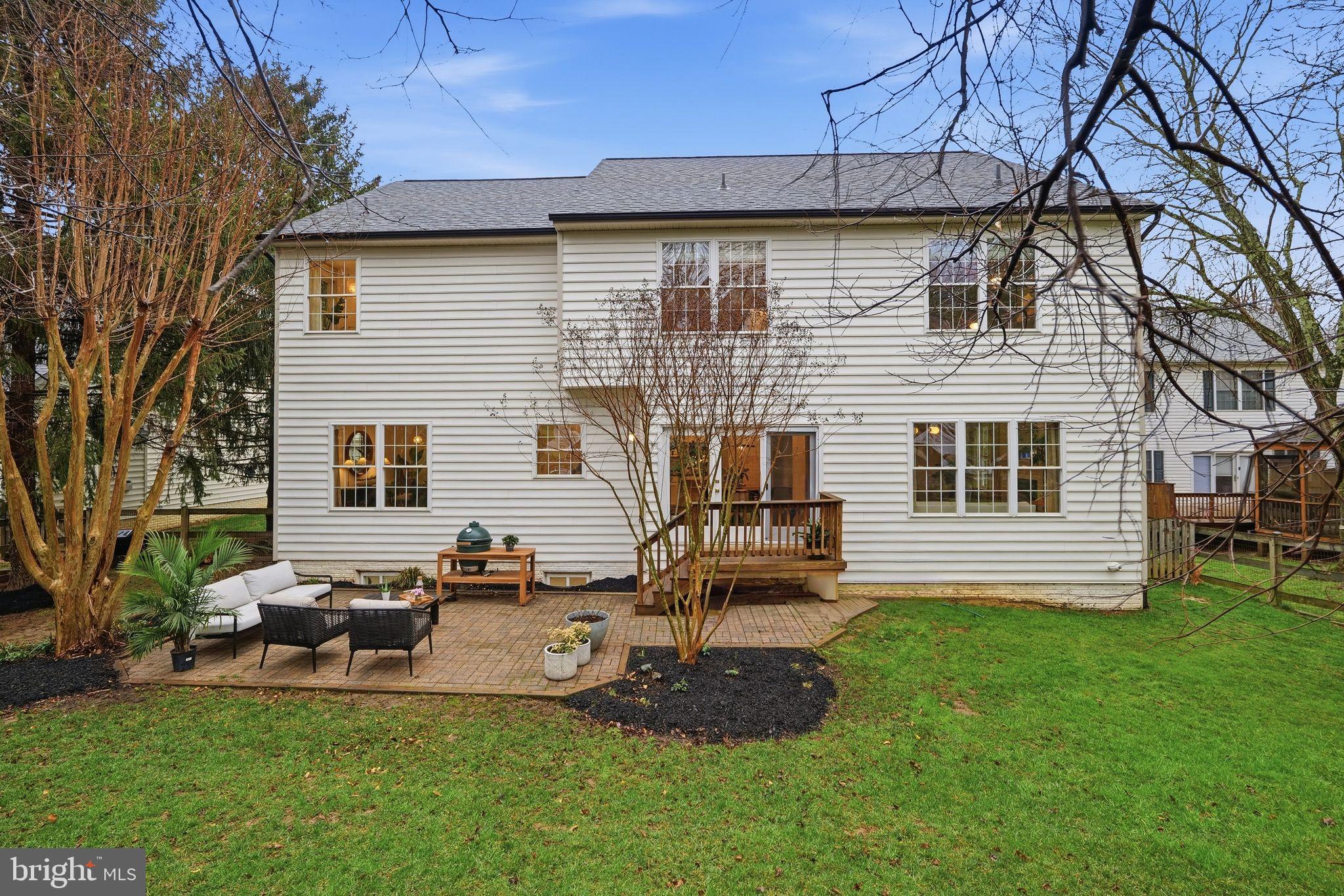 RIVER HILL - Residential