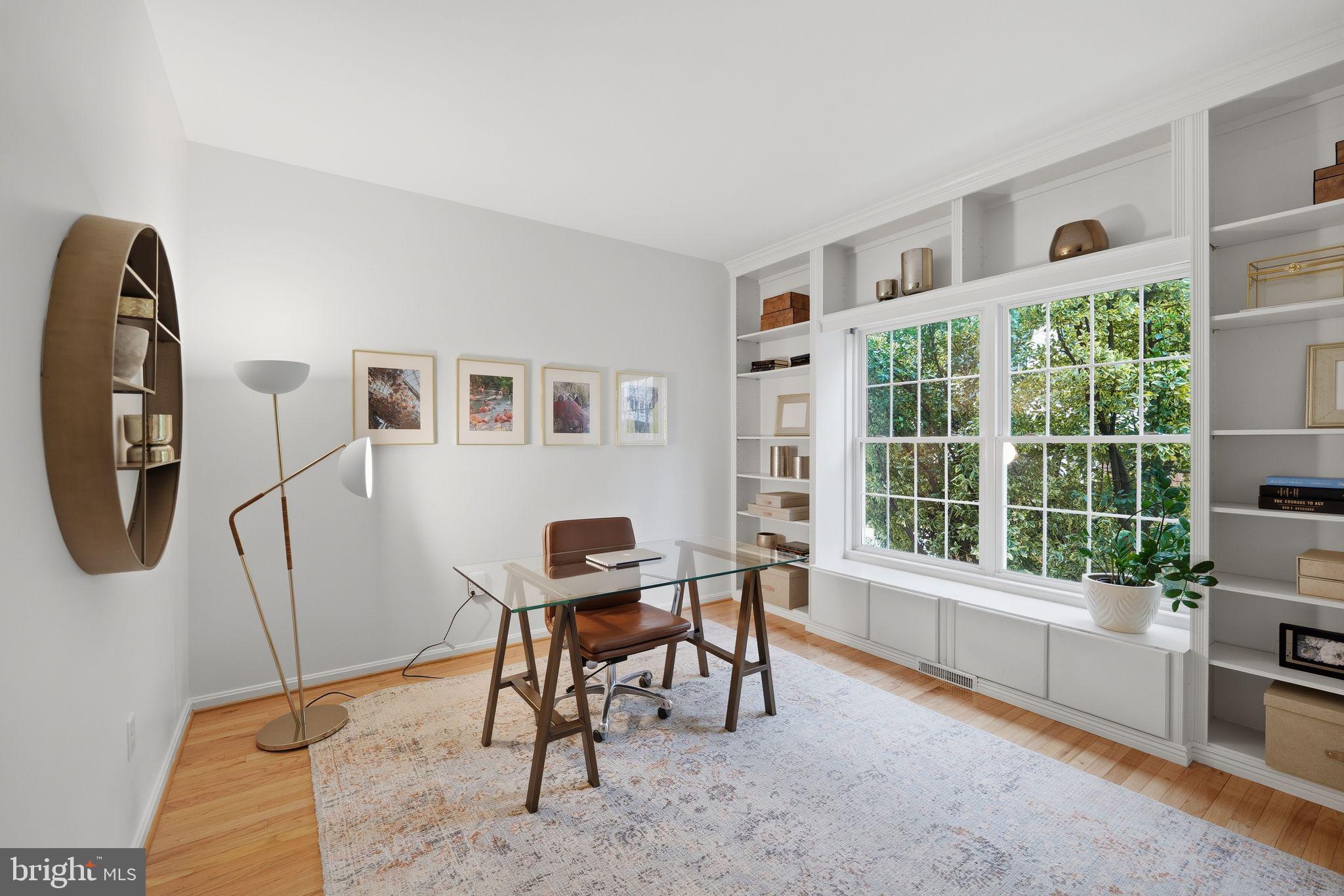 RIVER HILL - Residential