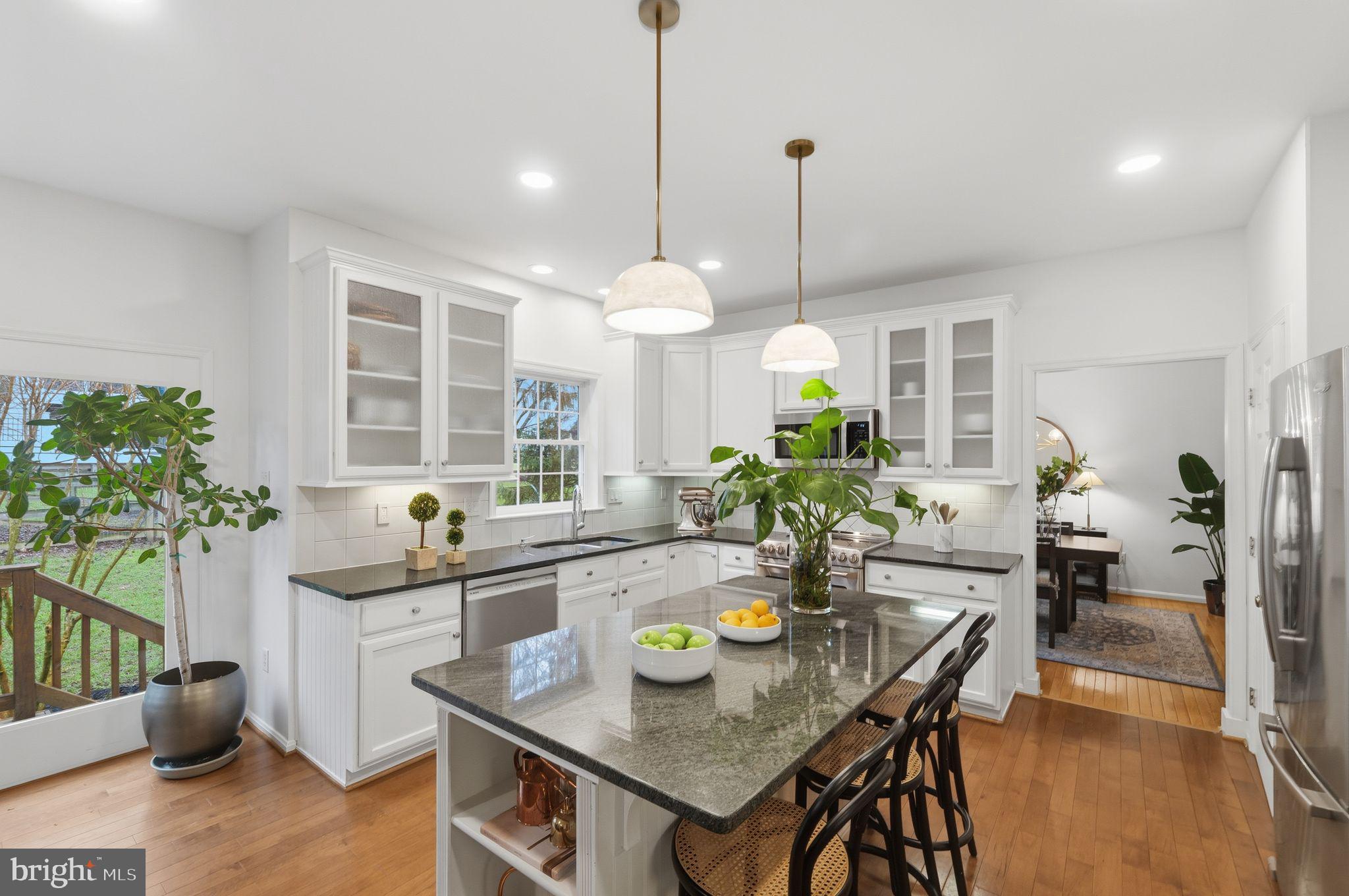 RIVER HILL - Residential