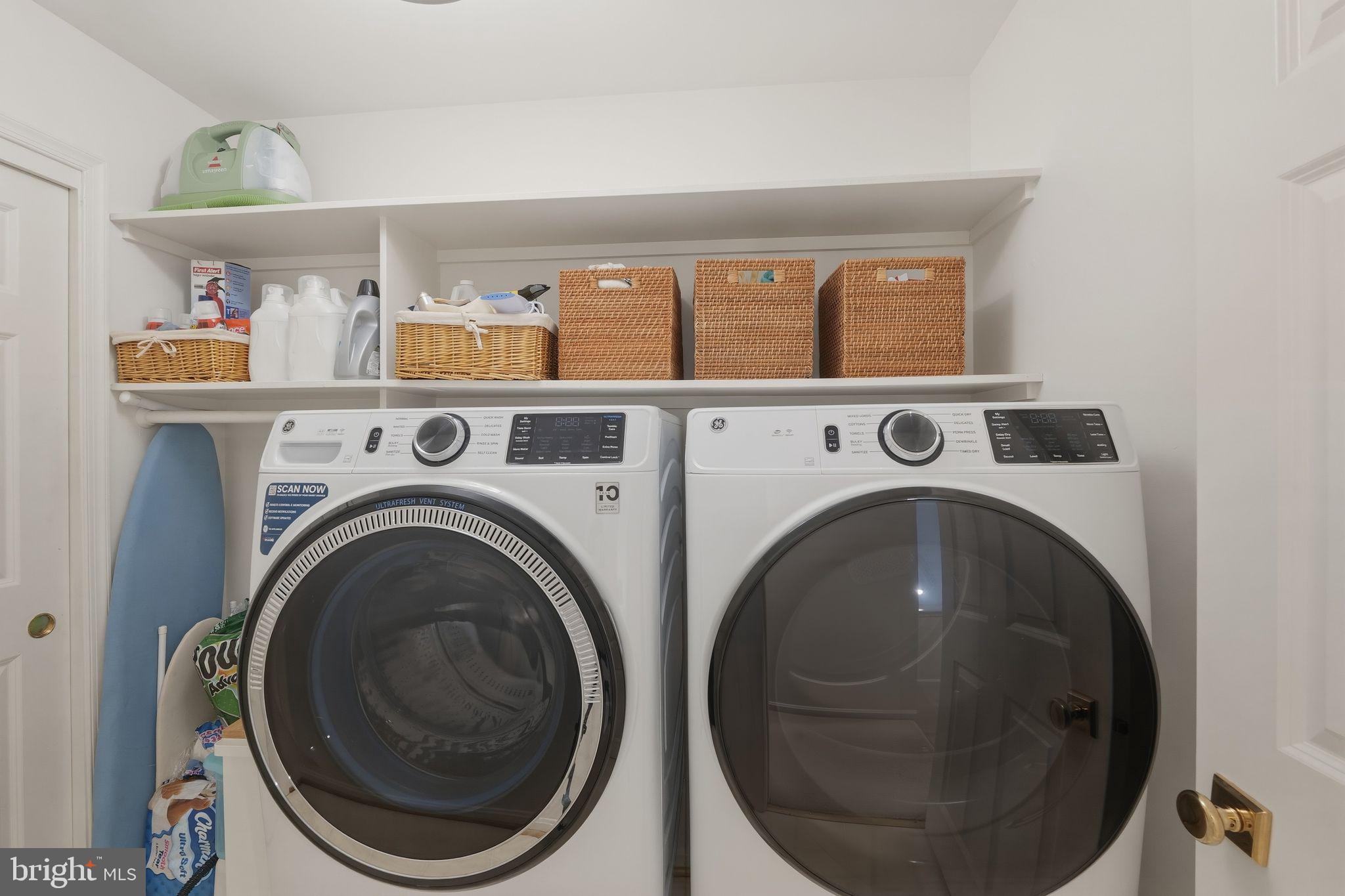 RIVER HILL - Residential