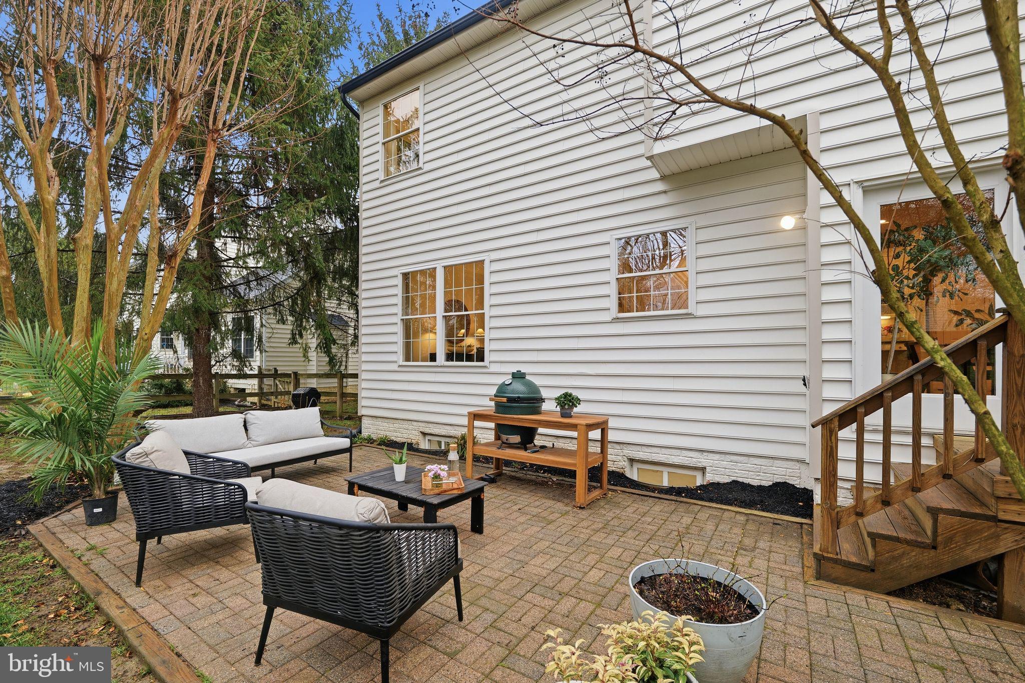 RIVER HILL - Residential