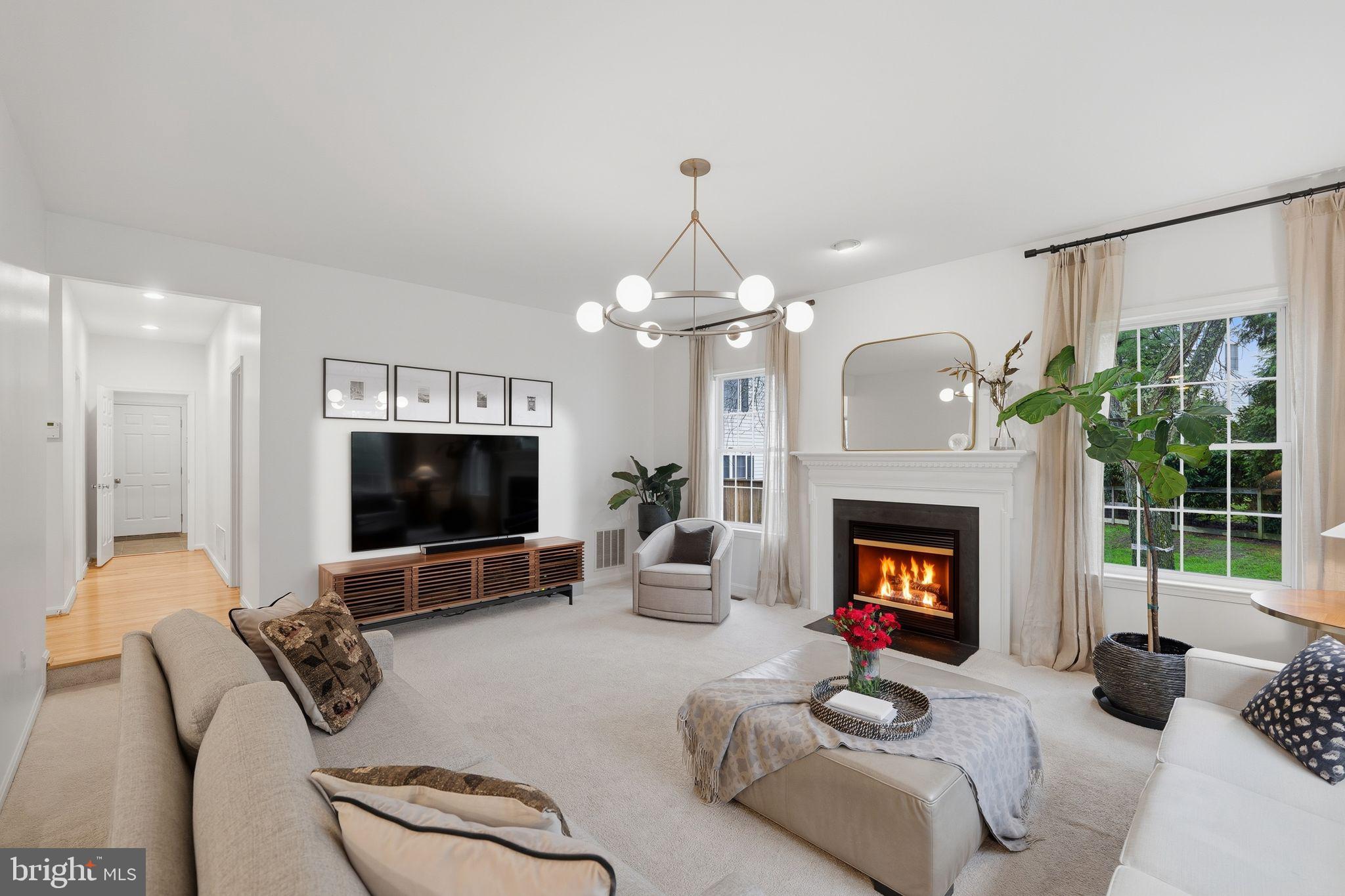 RIVER HILL - Residential