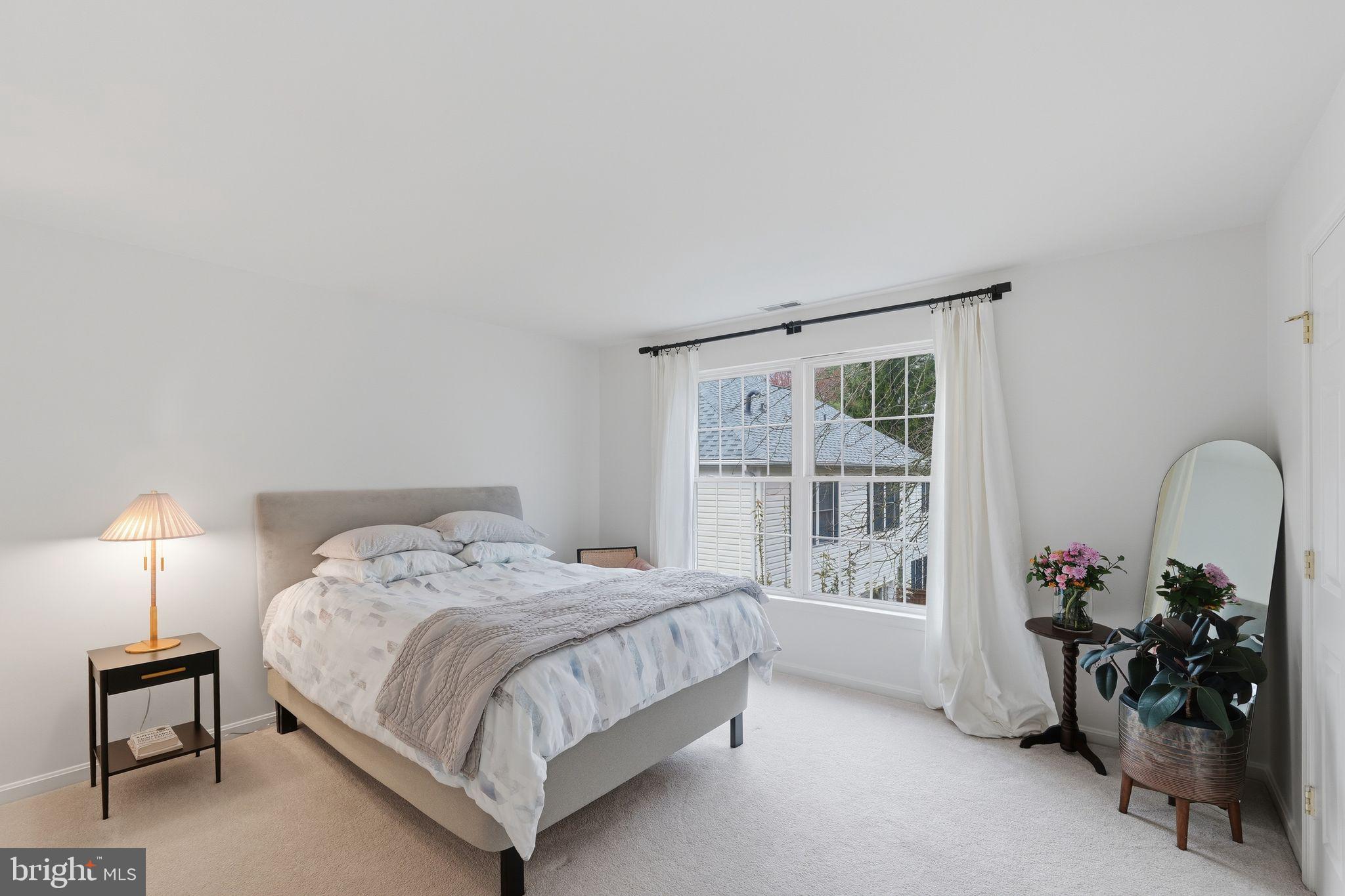 RIVER HILL - Residential