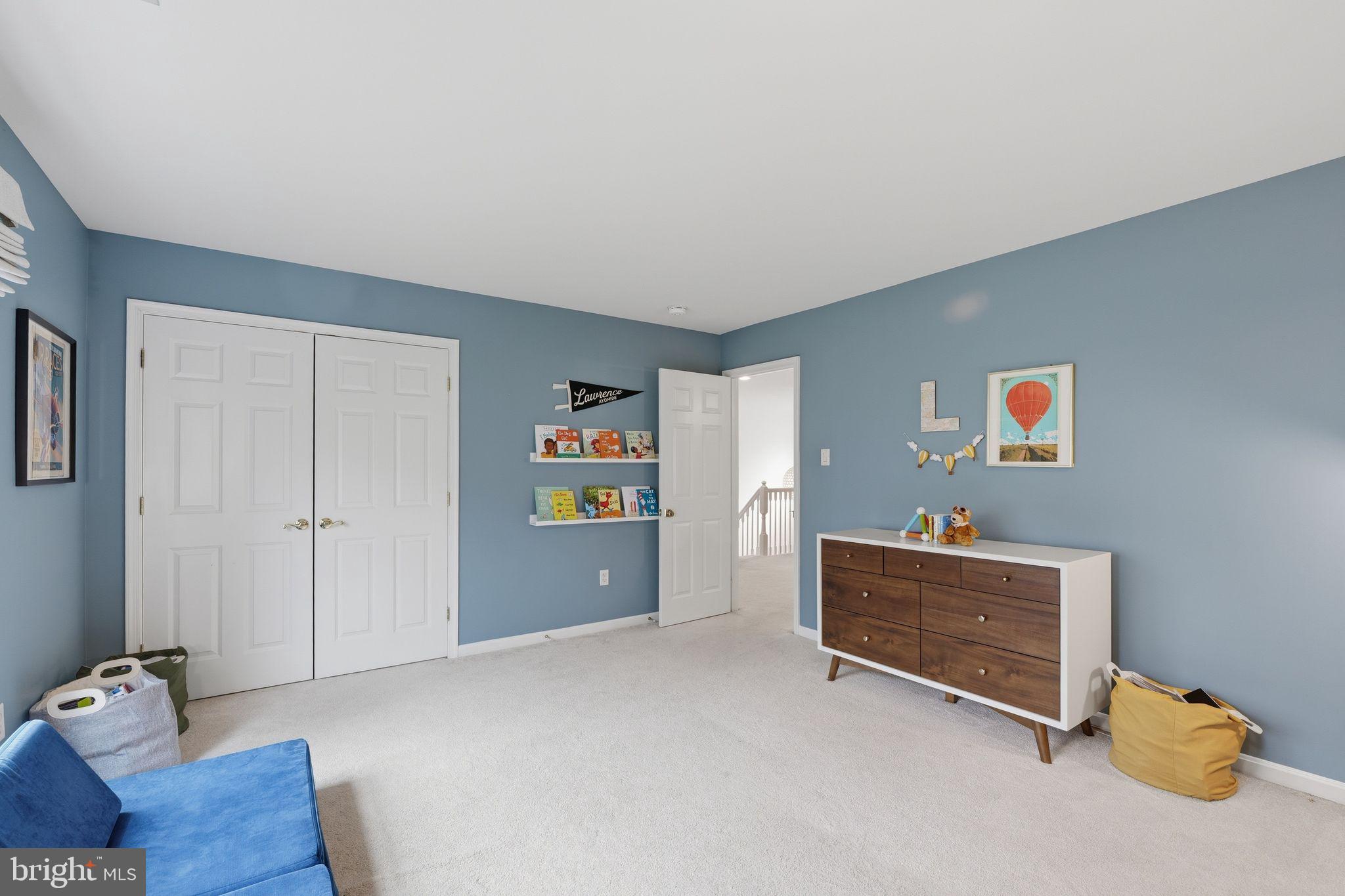 RIVER HILL - Residential