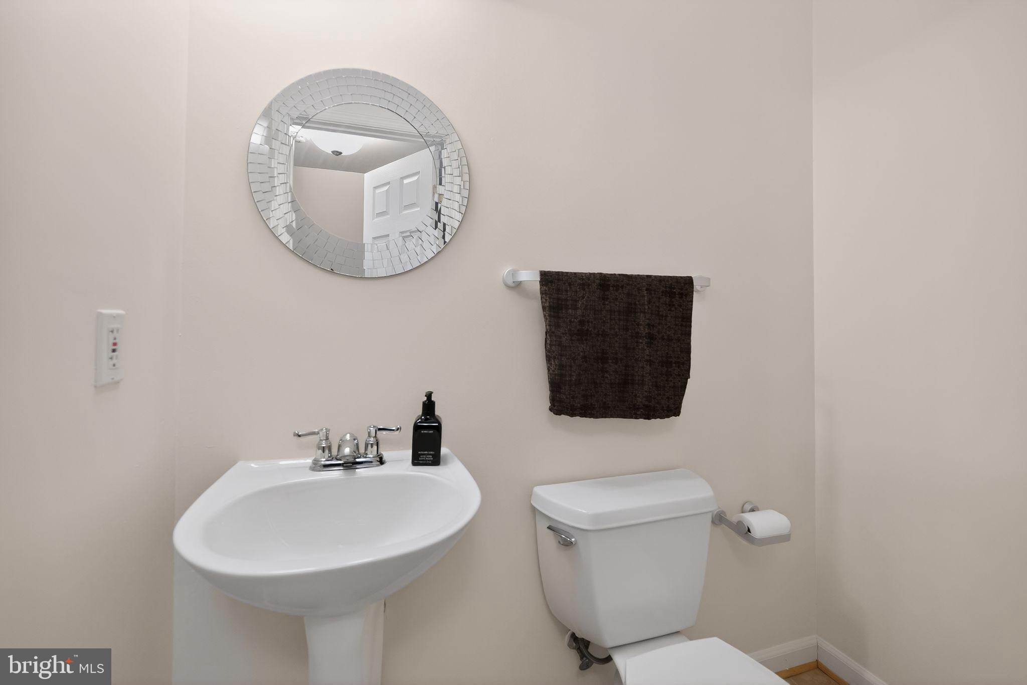 RIVER HILL - Residential