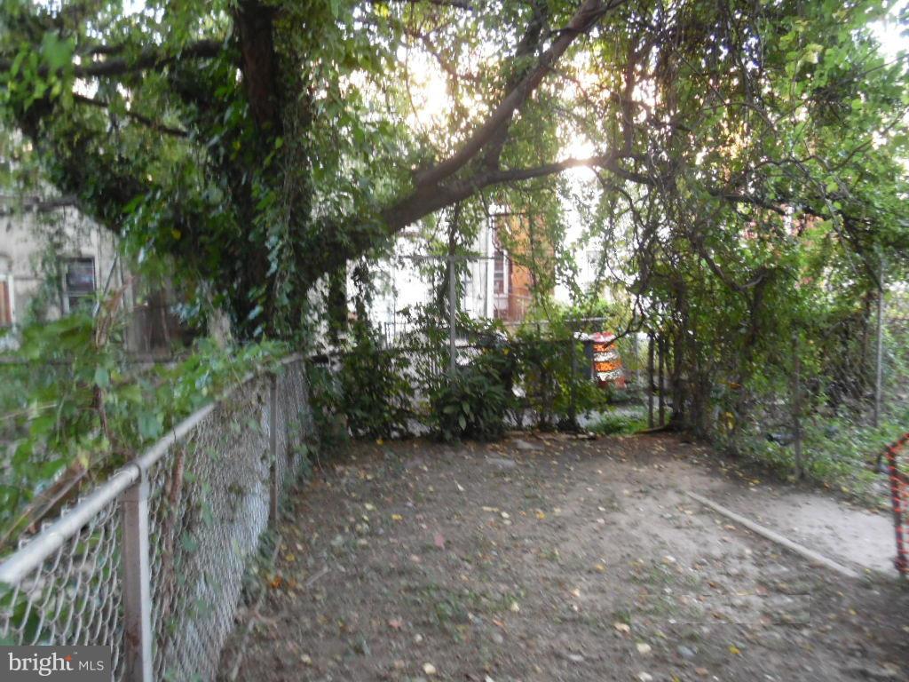 MONDAWMIN - Residential