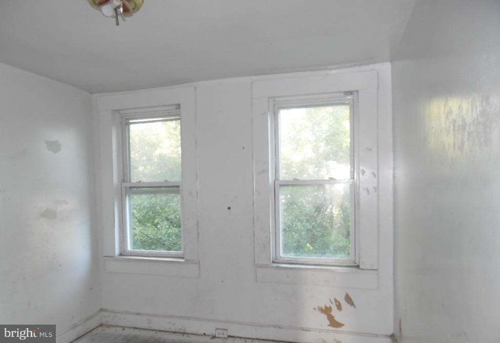 MONDAWMIN - Residential