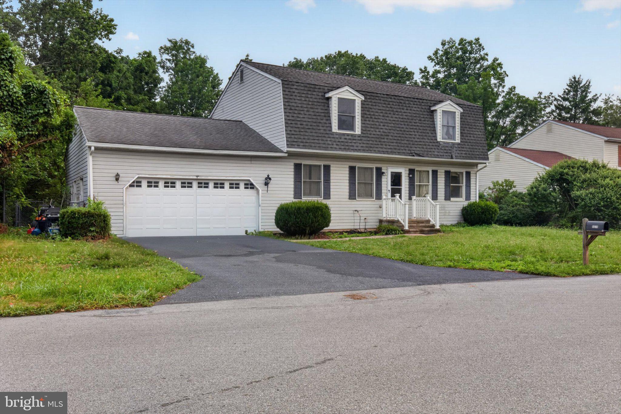 5570 MERIVALE COURT