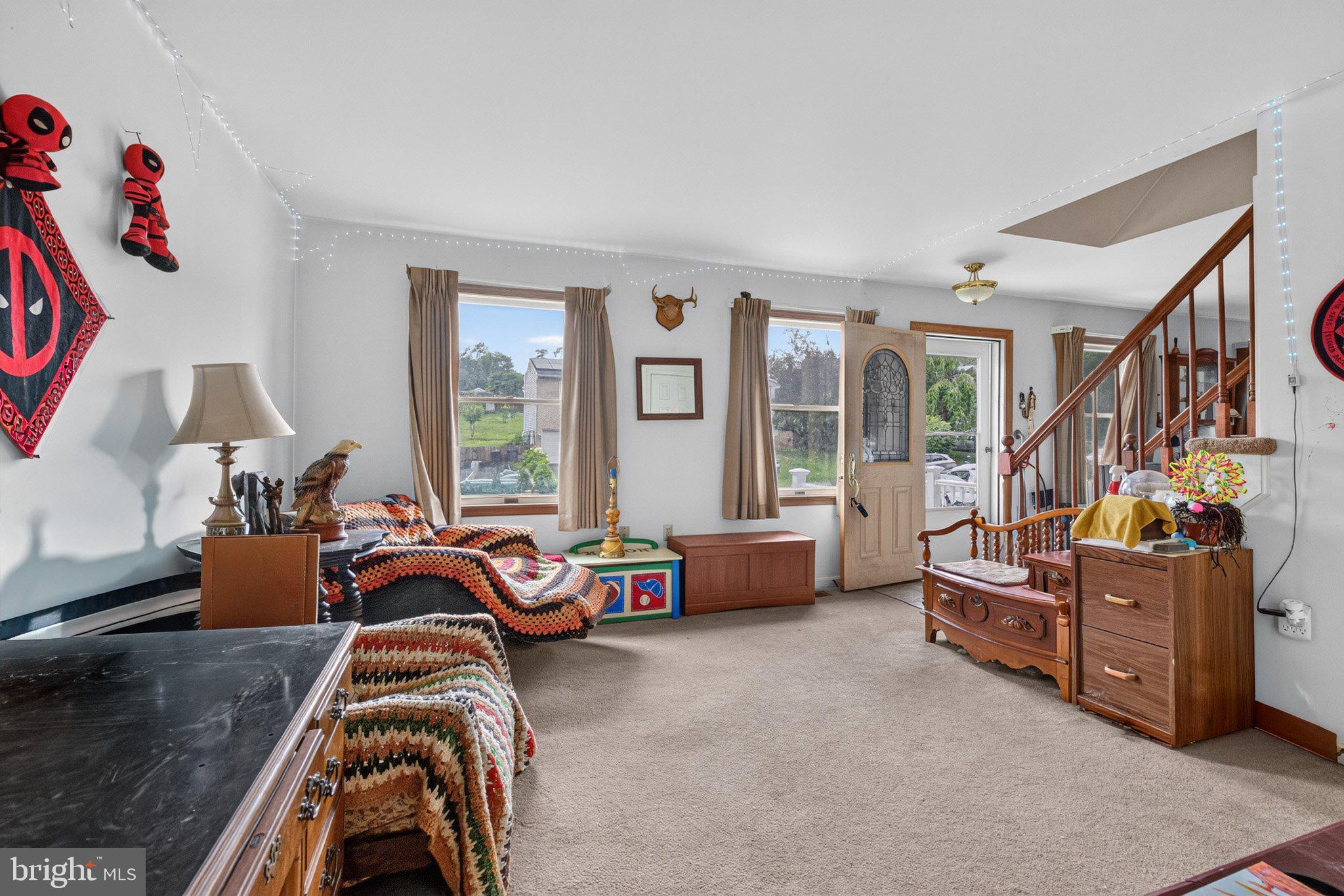 5570 MERIVALE COURT