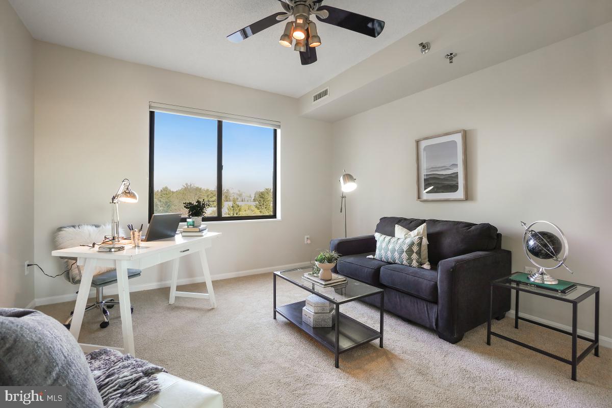 LEISURE WORLD - Residential