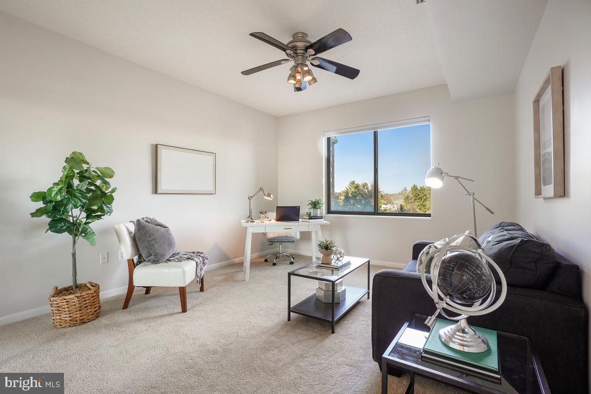 LEISURE WORLD - Residential