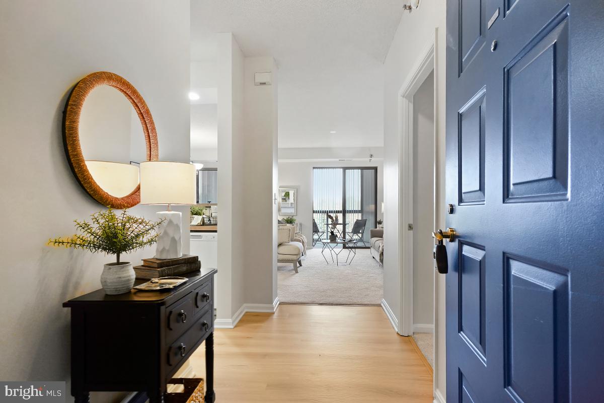 LEISURE WORLD - Residential