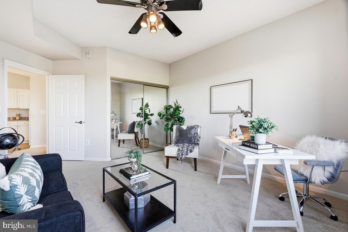 LEISURE WORLD - Residential