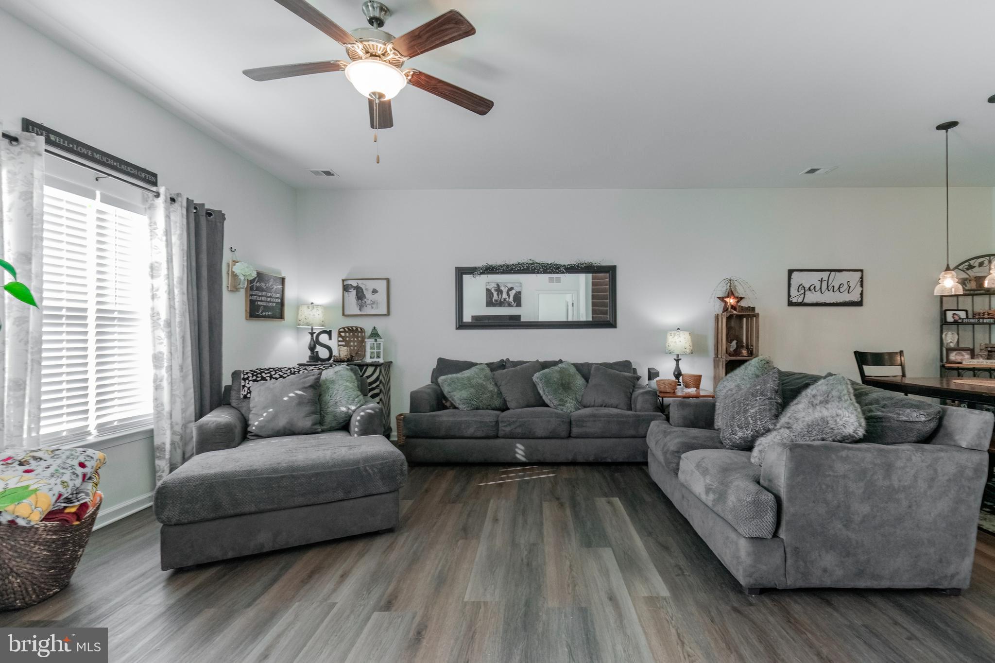 MCGINNIS POINT - Residential