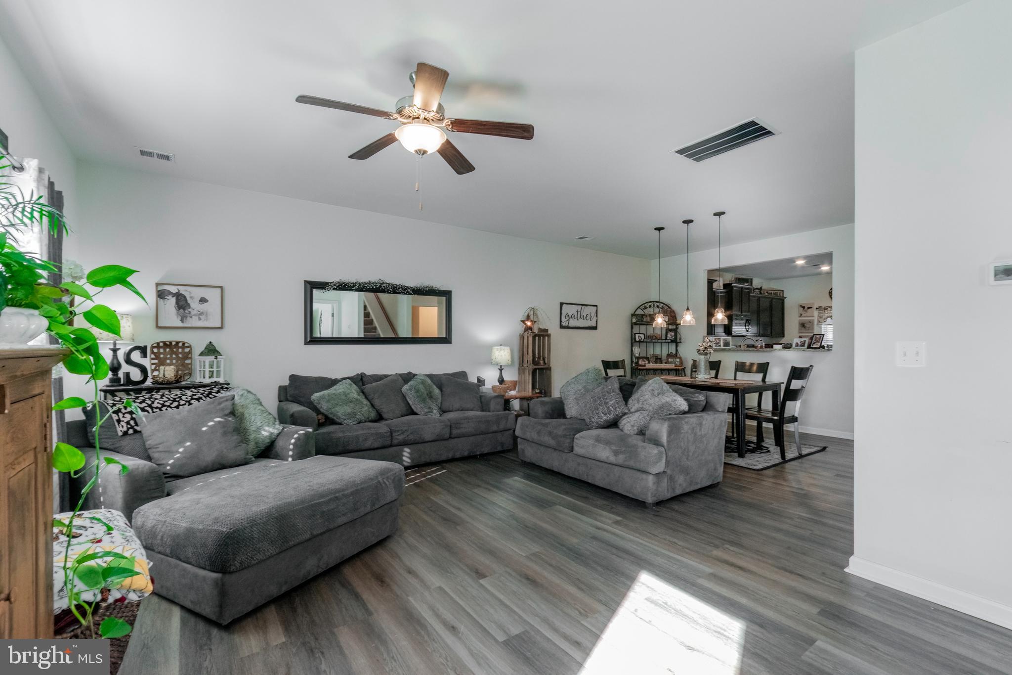 MCGINNIS POINT - Residential