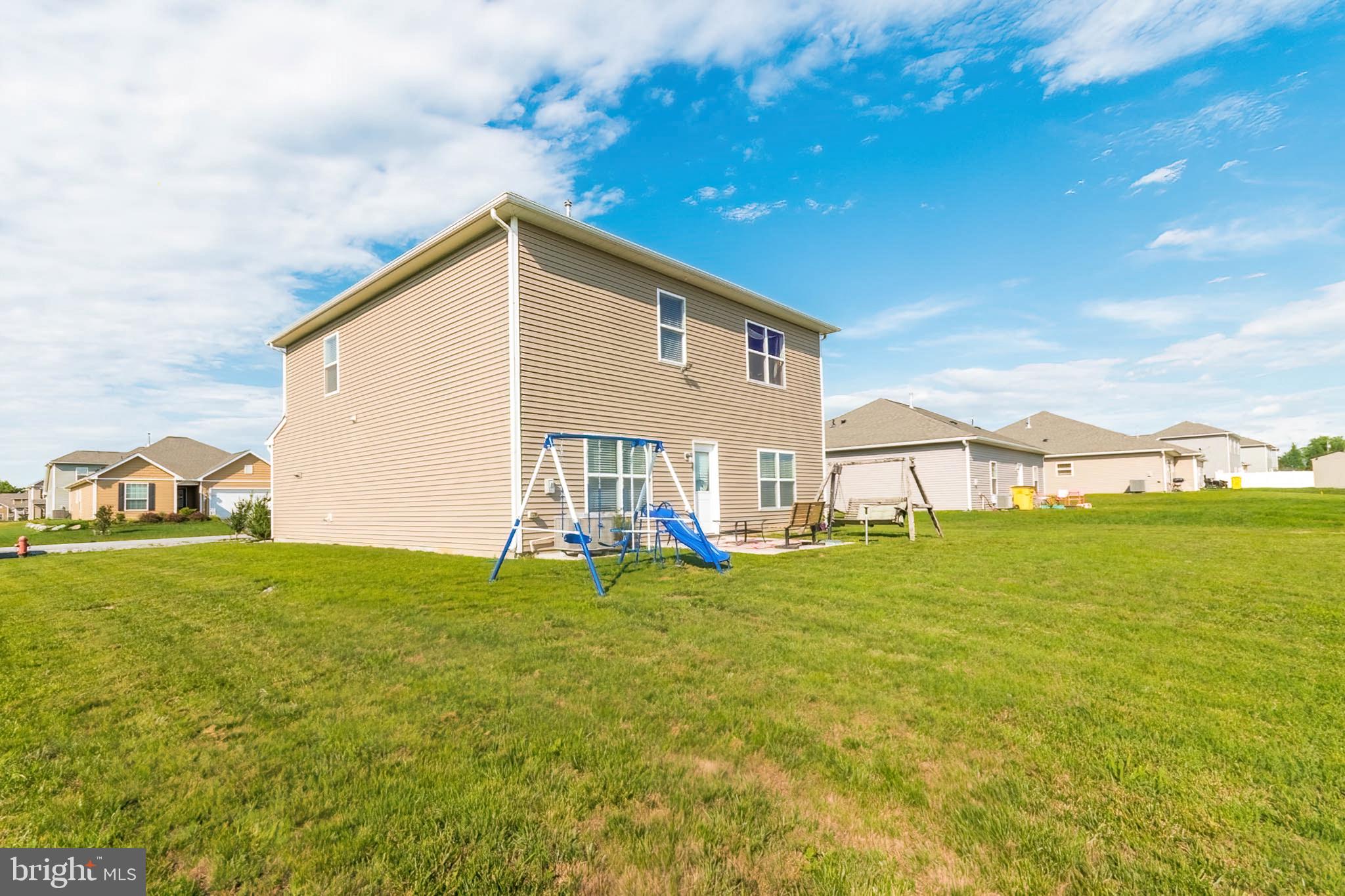 MCGINNIS POINT - Residential