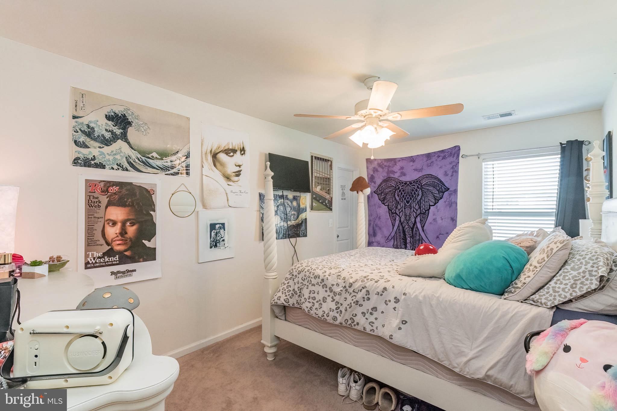 MCGINNIS POINT - Residential